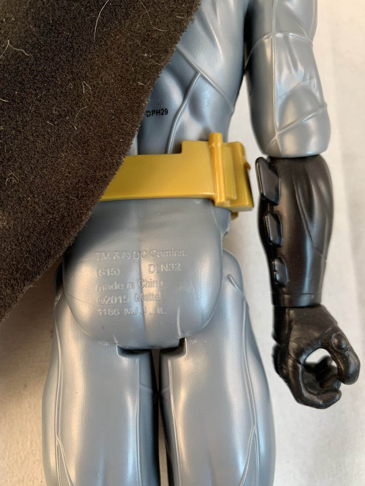 Mattel 2015 Batman Unlimited 12" Batman Action Figure - Black and Grey Batsuit