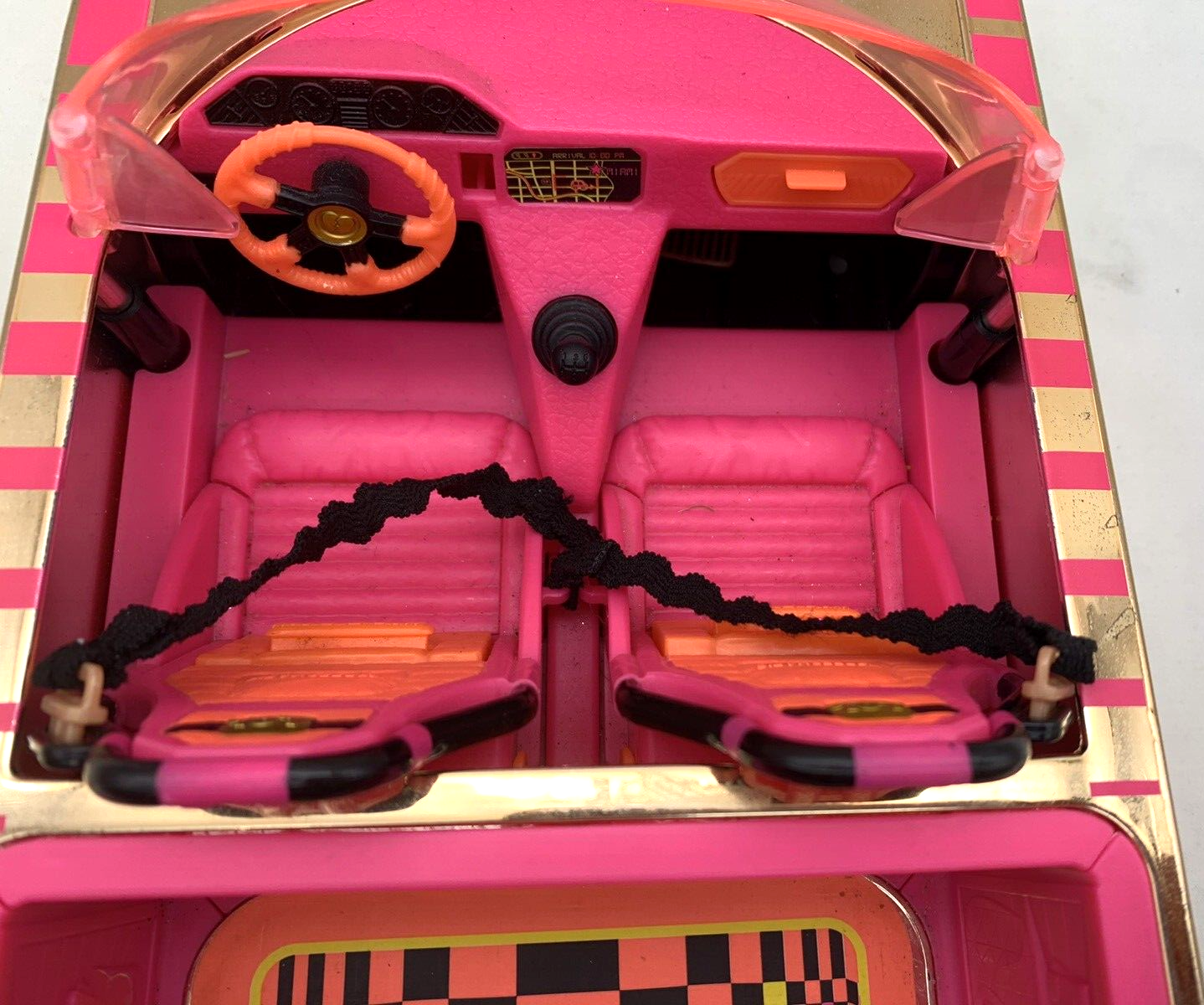 MGA 2019 L.O.L. Surprise Pink/Gold Speedmatic Car Pool Coupe - Lights Work