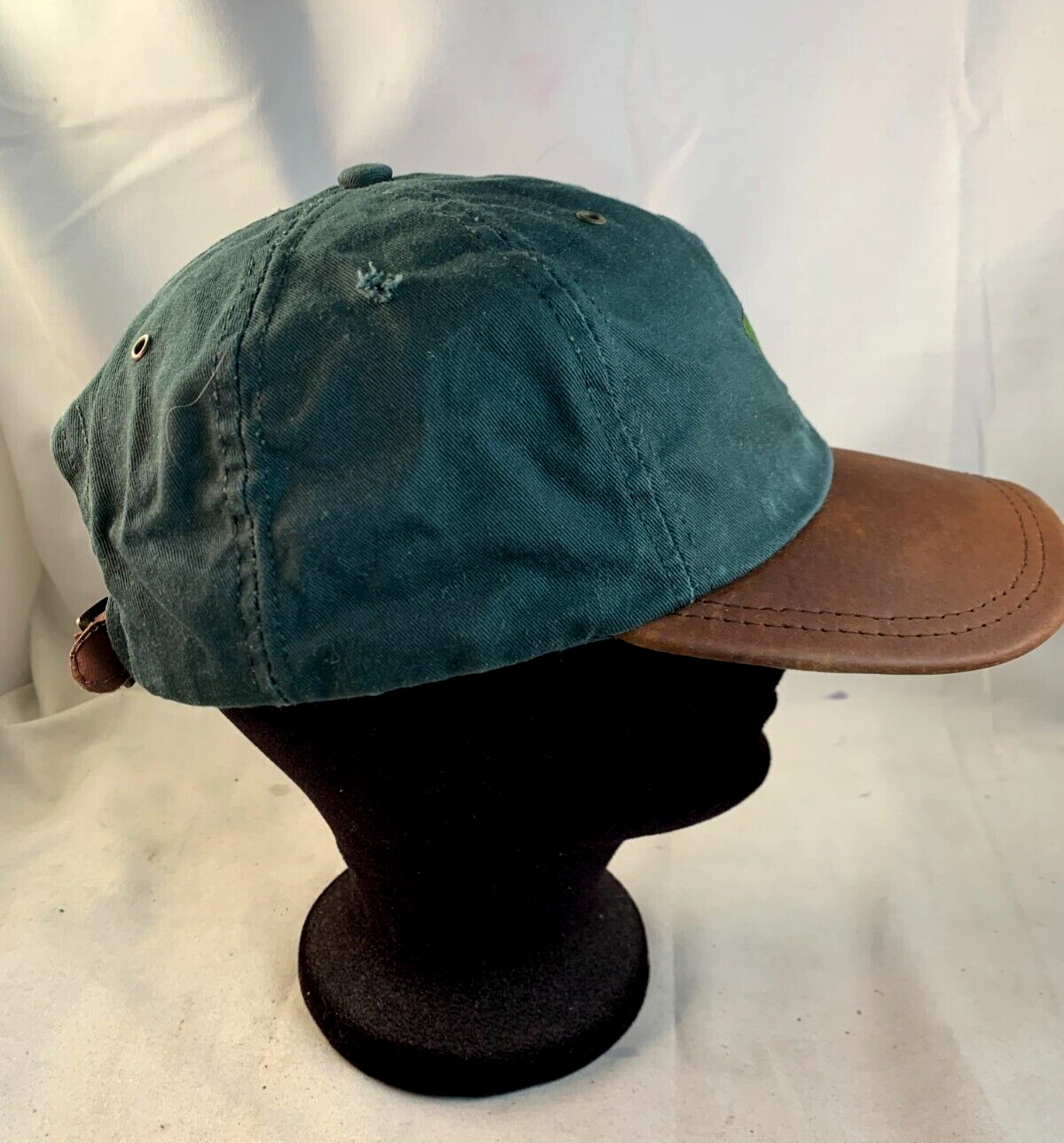 Aussie Caps Adjustable One-Size Leather Bill Shamrock Embroidered Hat