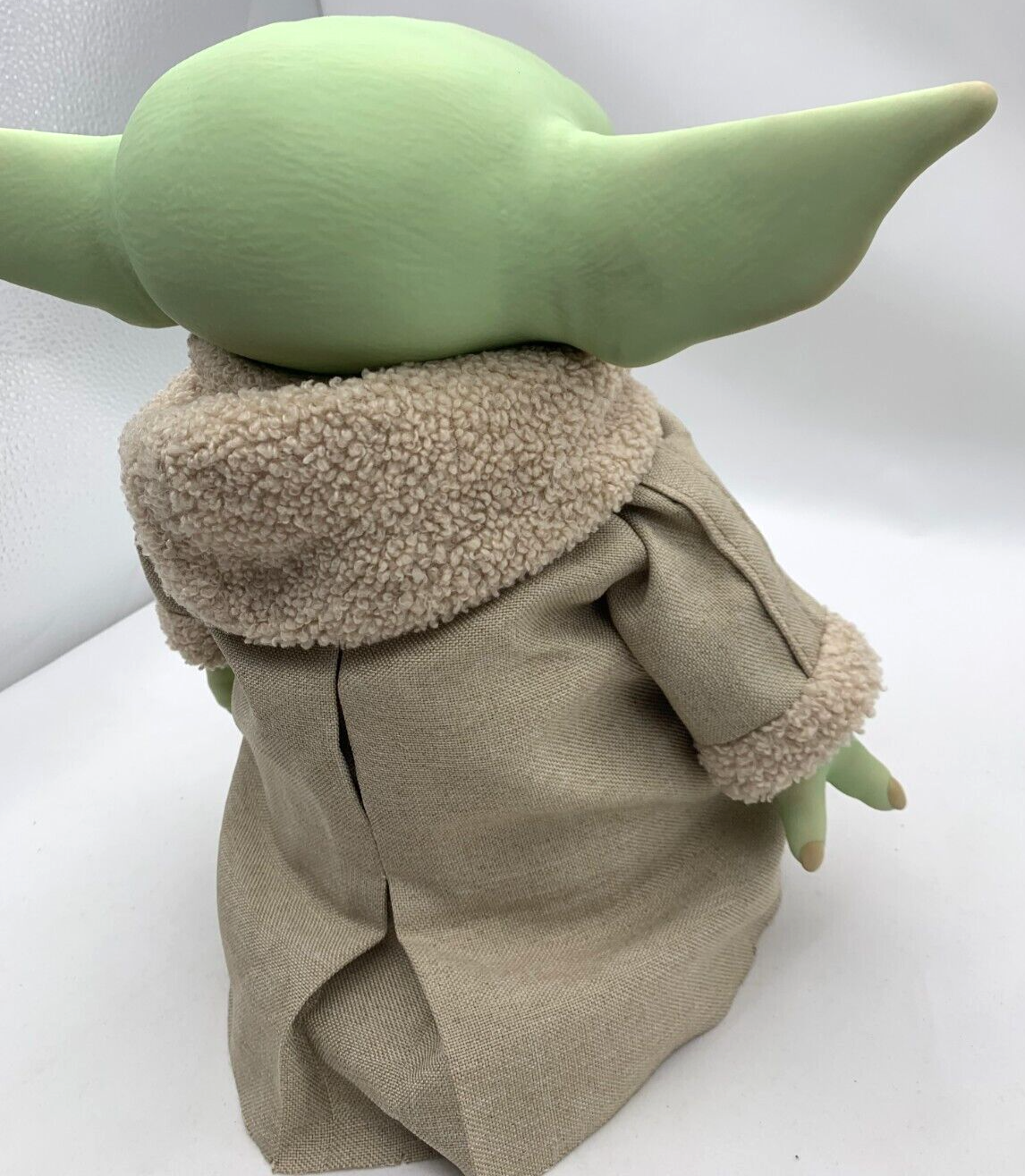 Mattel 2019 Star Wars: The Mandalorian 12" "Baby Yoda" Grogu Plush