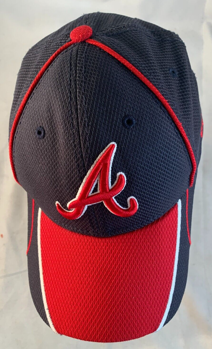 New Era 2014 Atlanta Braves Youth Size 9Forty Red/Navy Blue Mesh Adjustable Hat