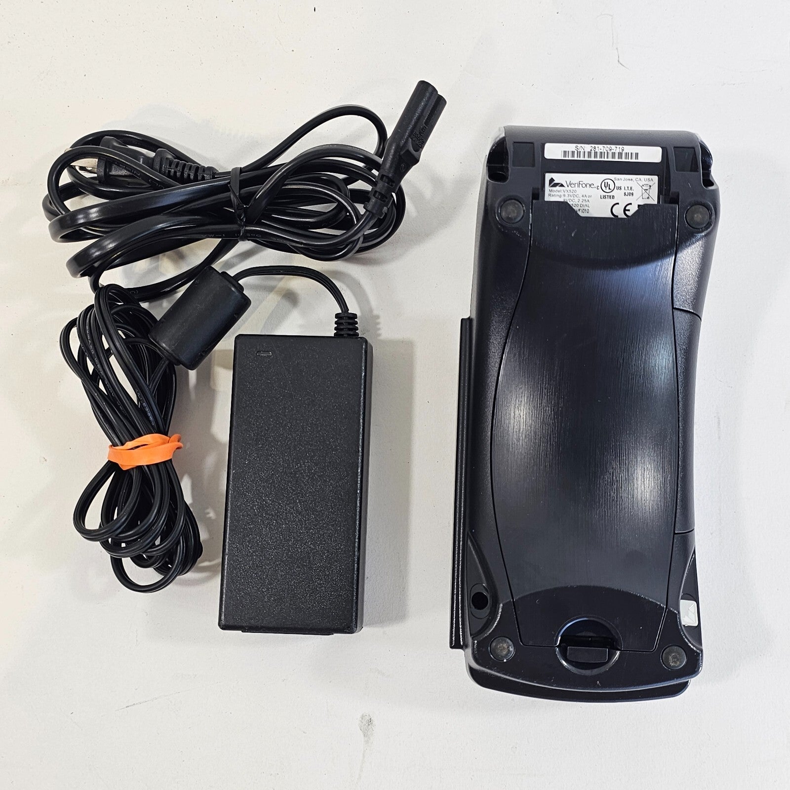 Verifone Dual Comm Credit Card Terminal Reader Model VX520 w/Power Supply - READ