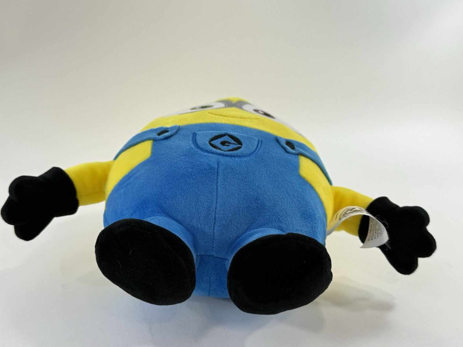 Universal Studios Despicable Me Minion Mayhem 9” Bob Plush