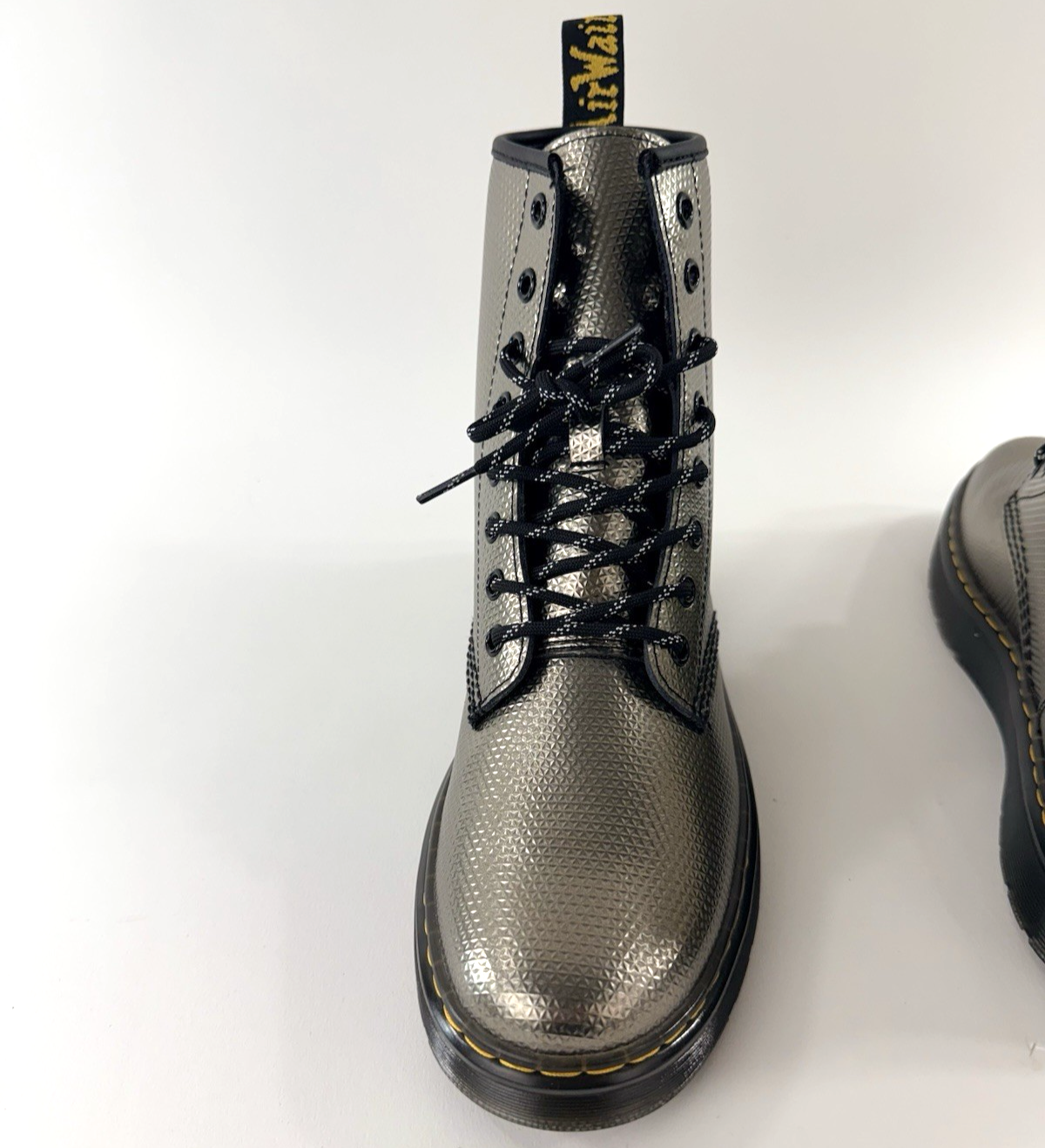 Doc Martens Zavala Metallic Textured Leather 8-Eye Unisex Boots Men's US Size 8