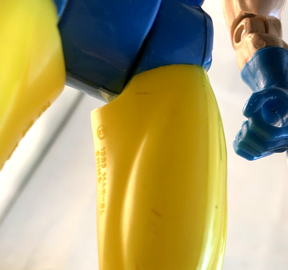 Toy Biz 1993 Marvel 10" Deluxe Wolverine Loose Action Figure