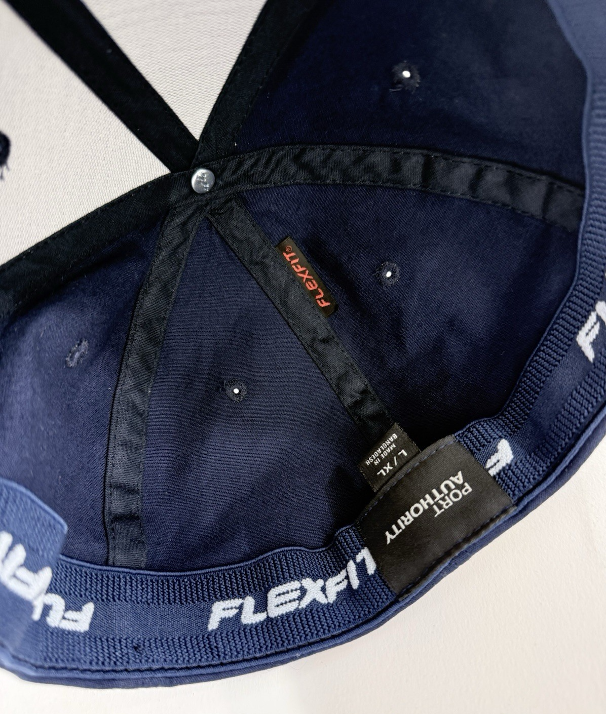 William Hill Flexfit Hat L/XL Navy Embroidered UK Sports Betting Promo Cap