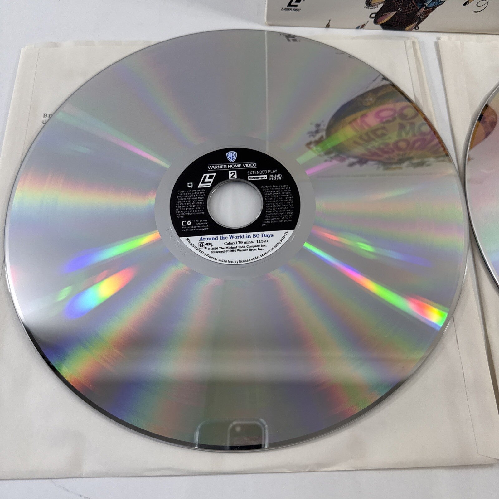 How to Marry a Millionaire (Laserdisc Bundle) Guys and Dolls, Around The World..