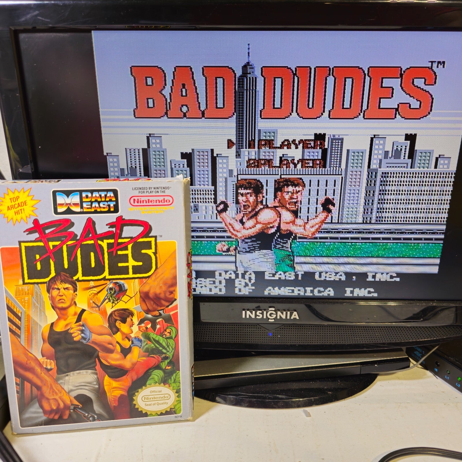 Bad Dudes (Nintendo Entertainment System, 1990) Game Box Manual Poster - Tested
