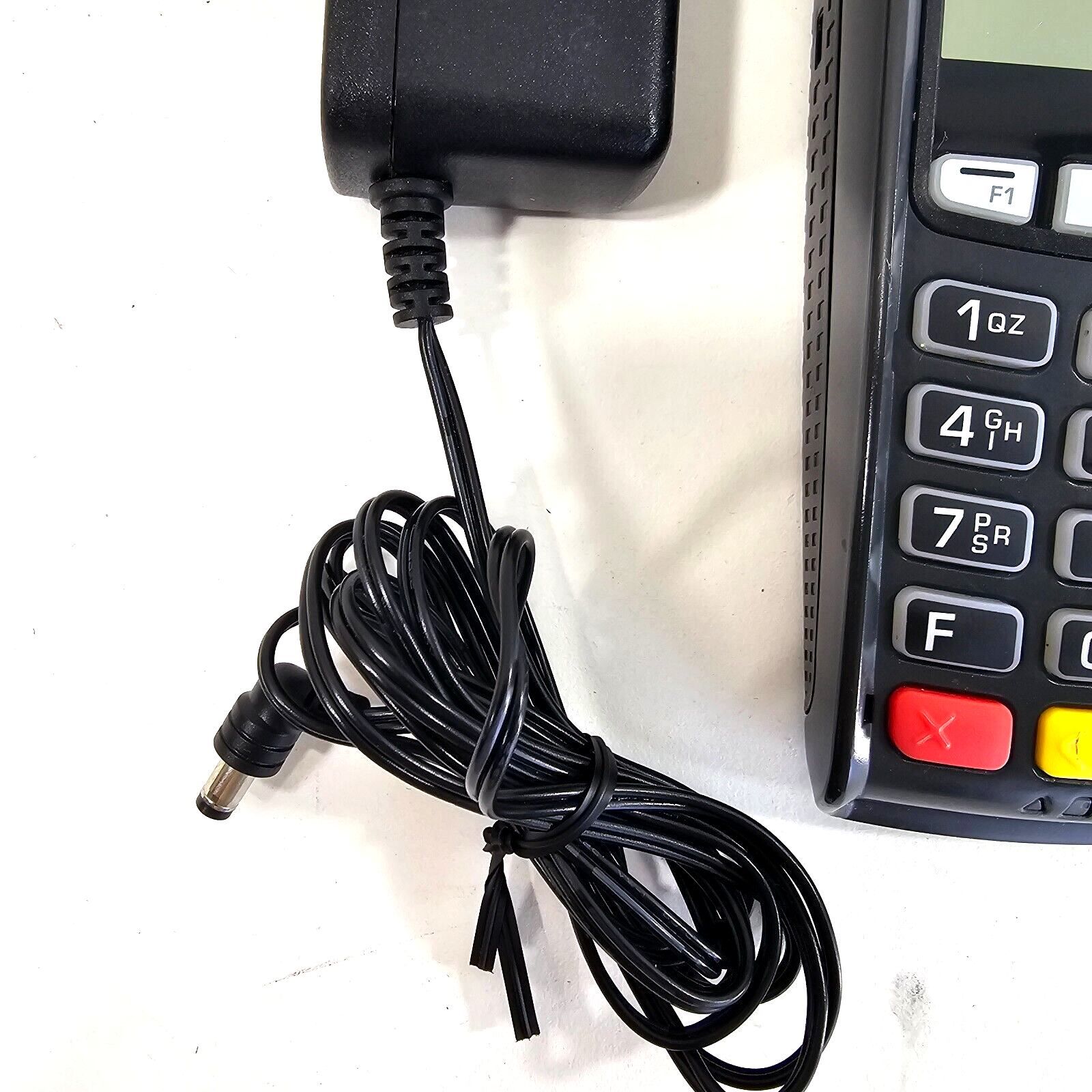 Ingenico iPP320 Payment Terminal with Power Supply and Connector Cable - Tested