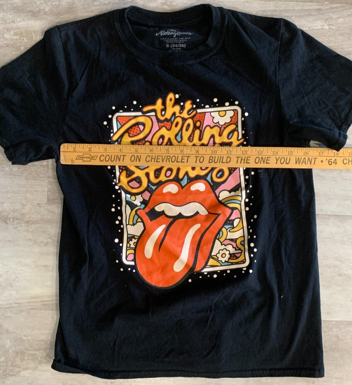 Rolling Stones 2022 Tongue & Lips Logo Classic Rock Adult Size Small T-Shirt