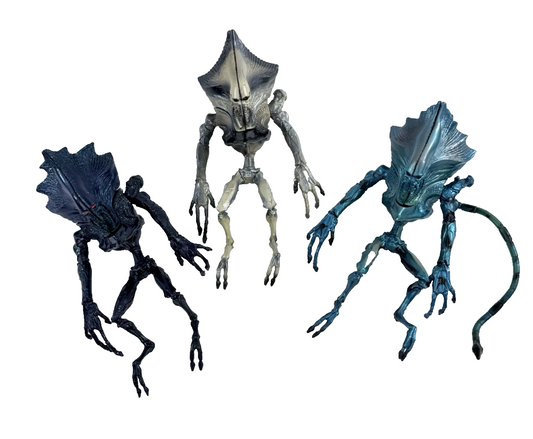 Trendmasters 1994 Independence Day 9" Alien Action Figure Set - Read