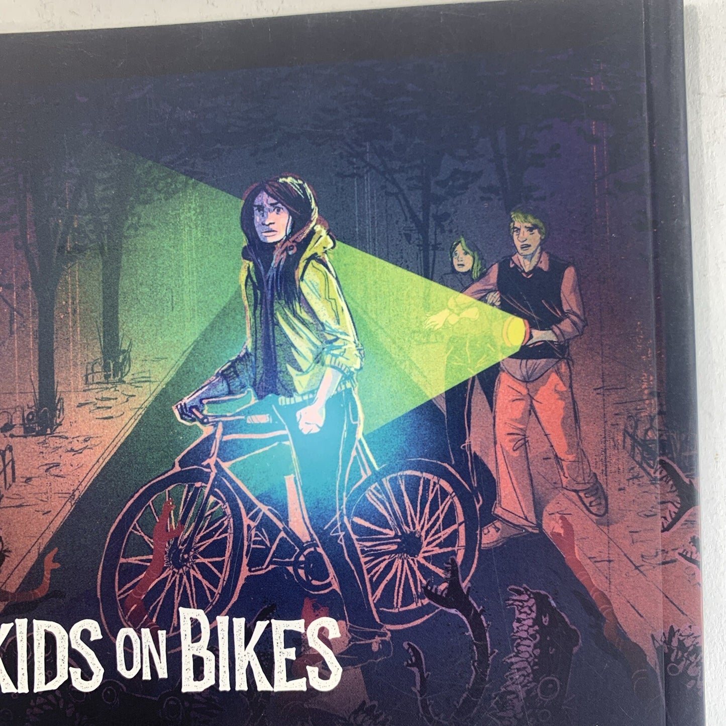 Kids on Bikes by Doug Levandowski and Jon Gilmour (2018, Trade Paperback)