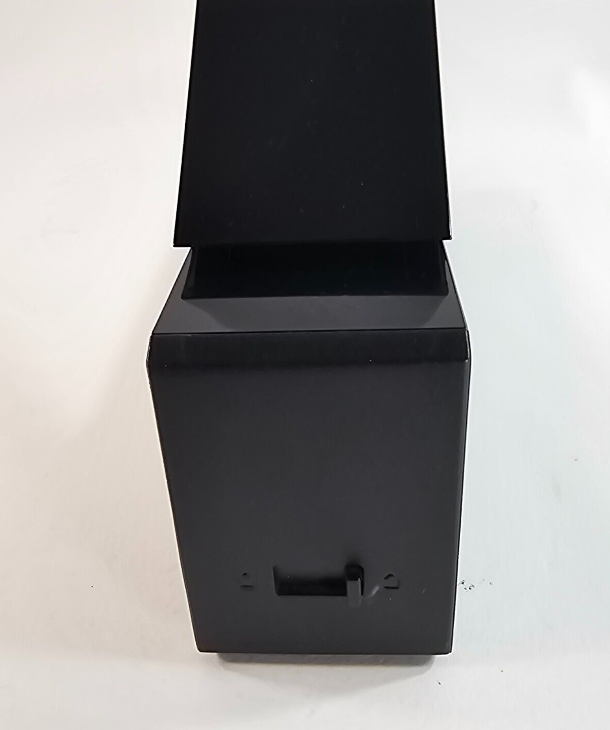 Nyko Xbox 360 Charging Base / Docking Station model 86118-P37 - Tested