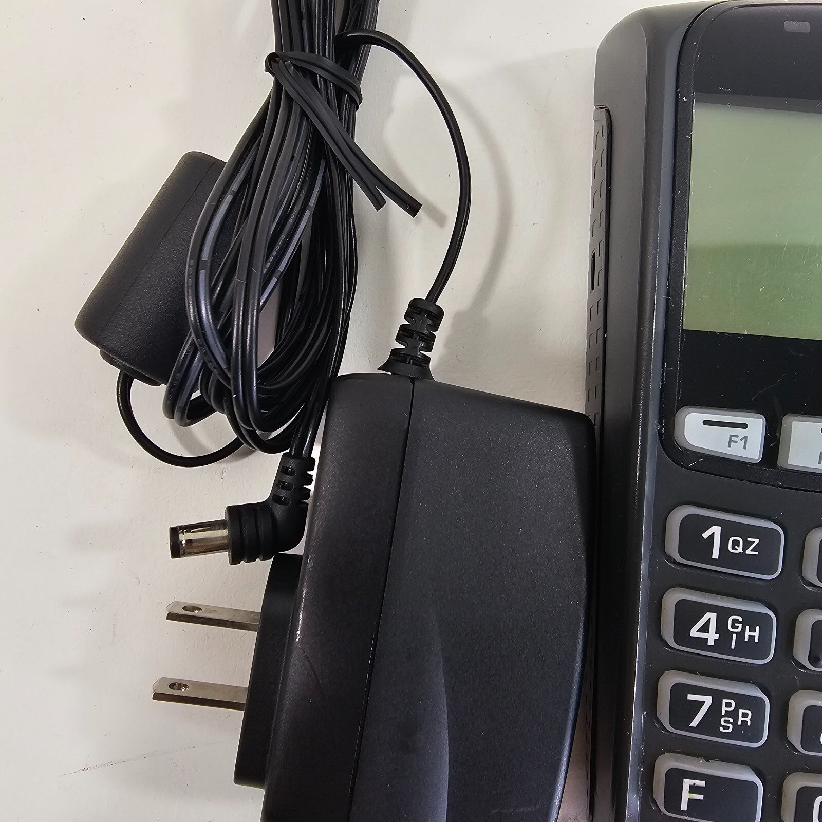 Ingenico iPP320 Payment Terminal with Power Supply and Connector Cable - Tested