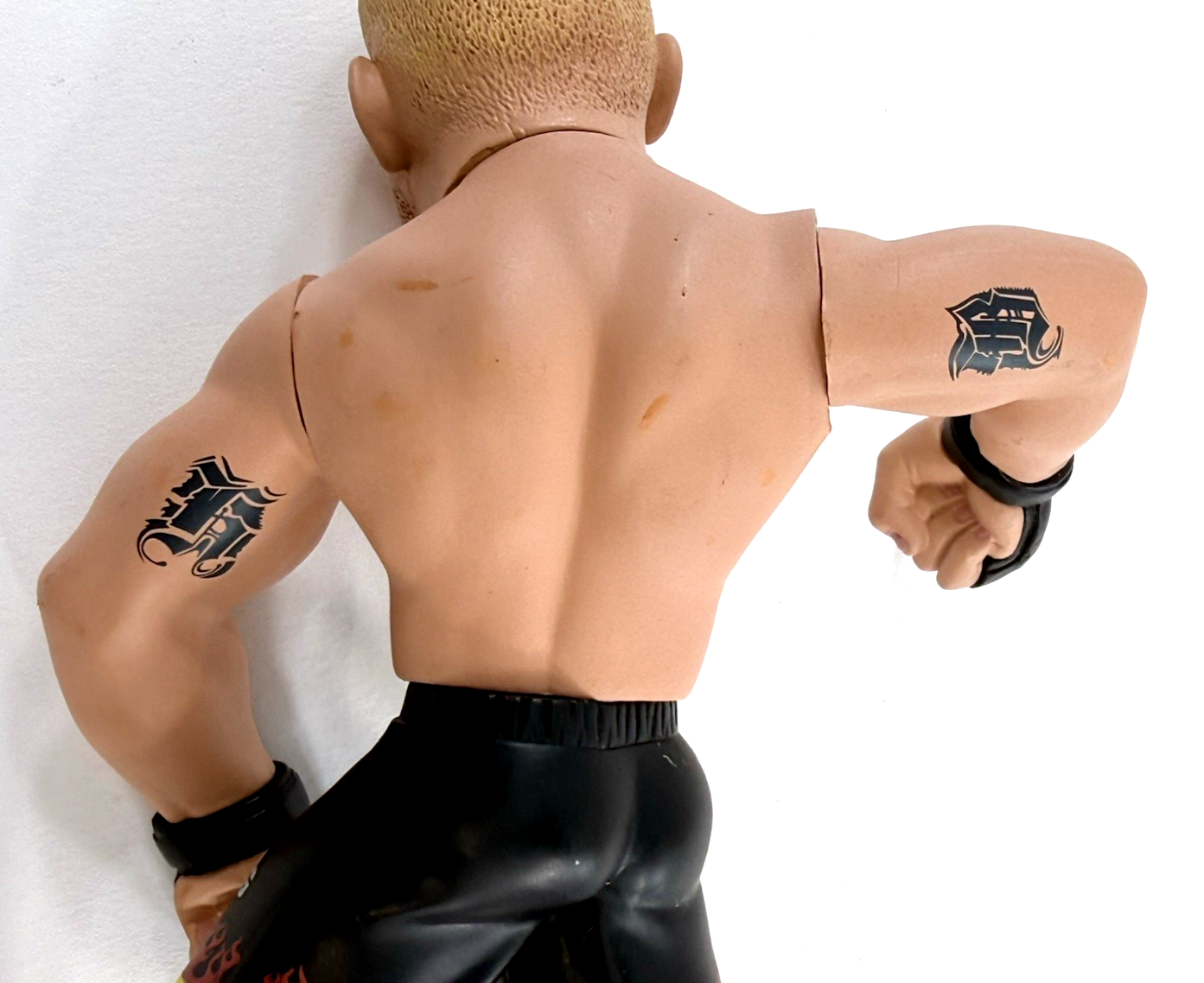 Zuffa 2009 Round 5 UFC Tito "Huntington Beach Bad Boy" Ortiz Action Figure