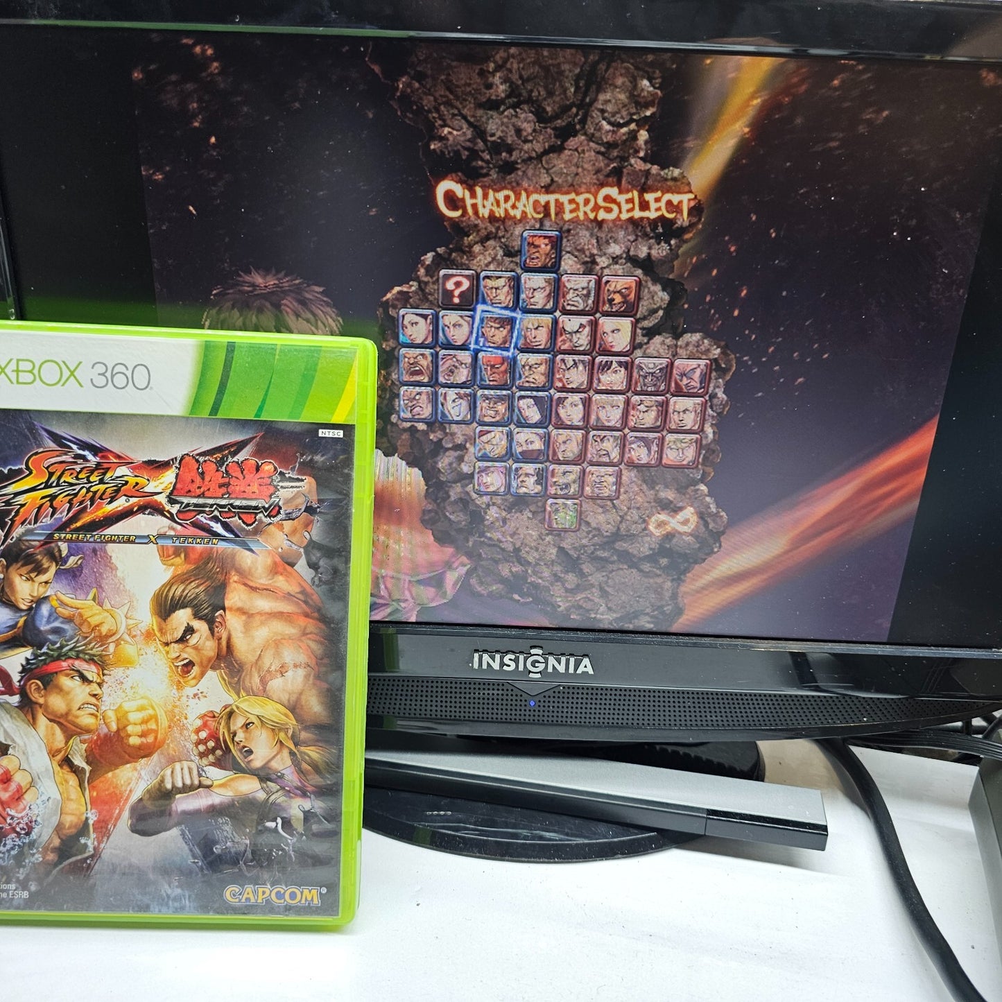 Street Fighter X Tekken (Xbox 360, 2012) Game Case Manual - Tested and Working