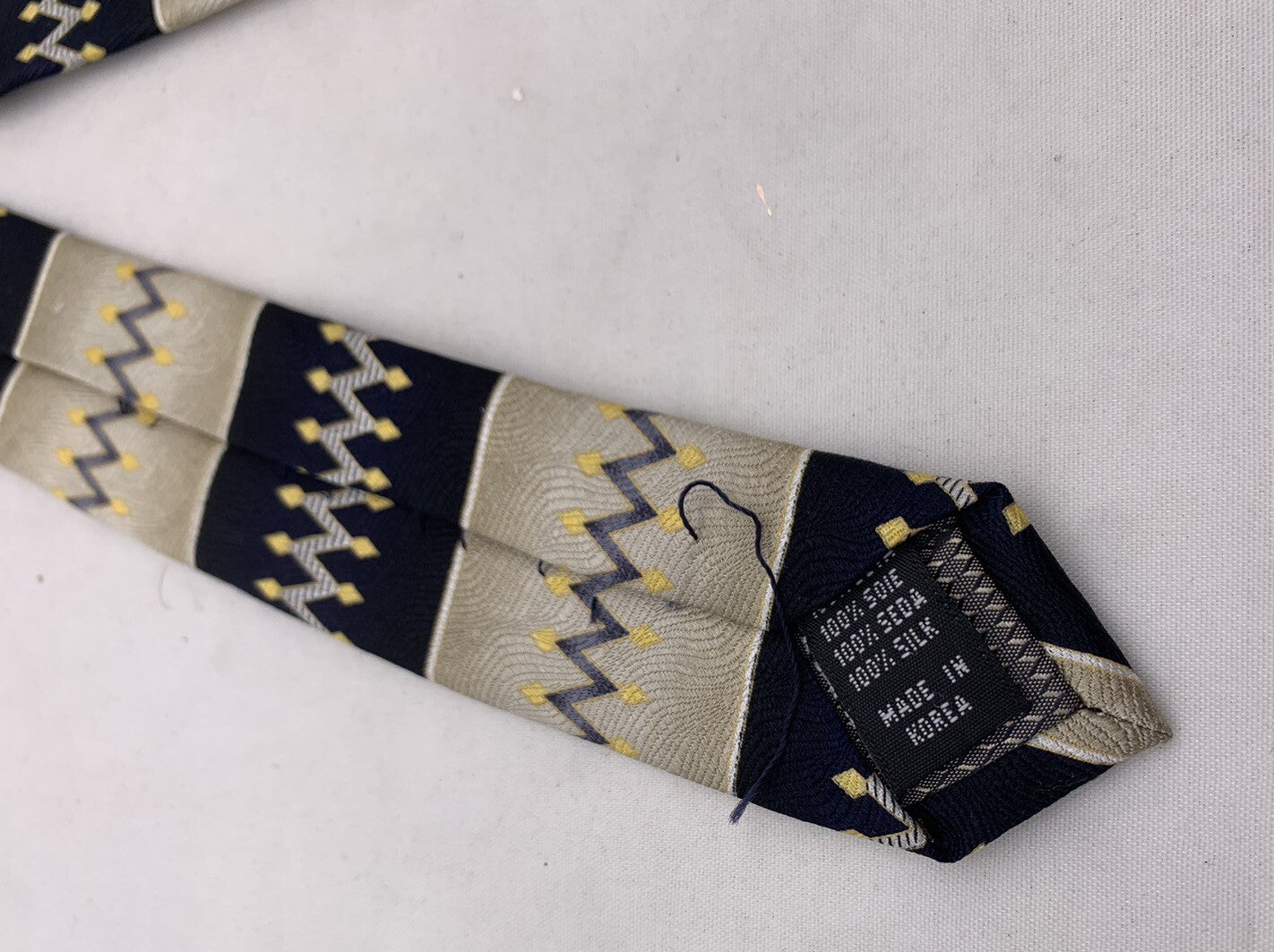 DiMoggio Navy Blue Silver Gold 62” Men’s Geometric Tie