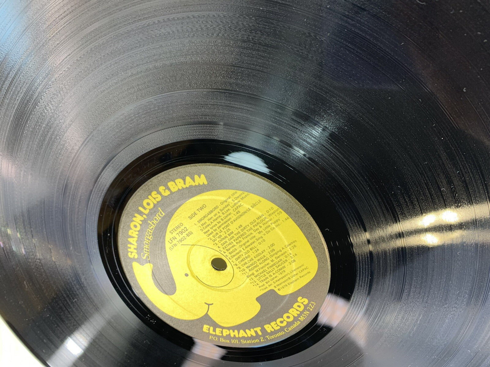 Sharon Lois & Bram: Smorgasbord (Vinyl LP, 1984 Reprint) w/Song Book - Tested