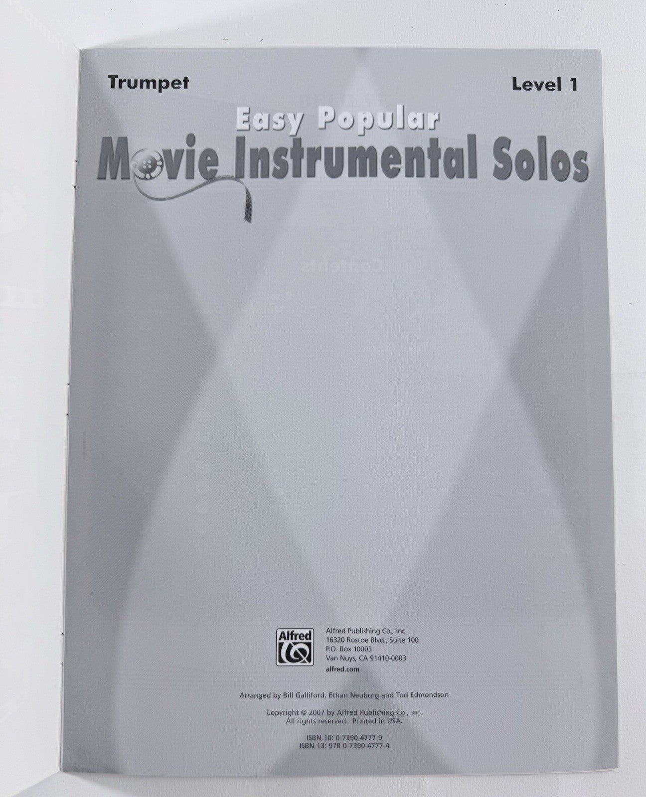 Instrumental Trumpet Play-Along Books - Pirates of the Caribbean, James Bond, +2