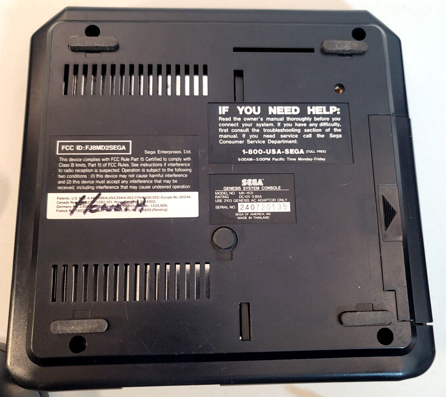 SEGA Genesis Model II Console MK-1631 with Original Controller & Cords - Tested