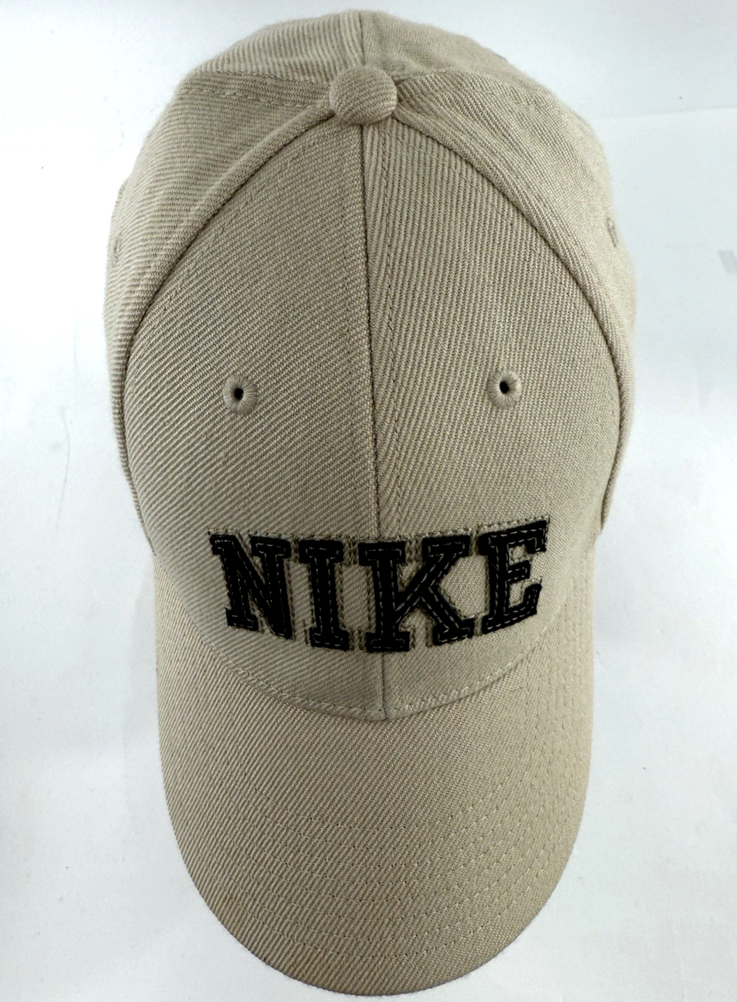 Nike Classic Embroidered Heritage 86 209430-168 Strapback Adjustable Hat - Khaki