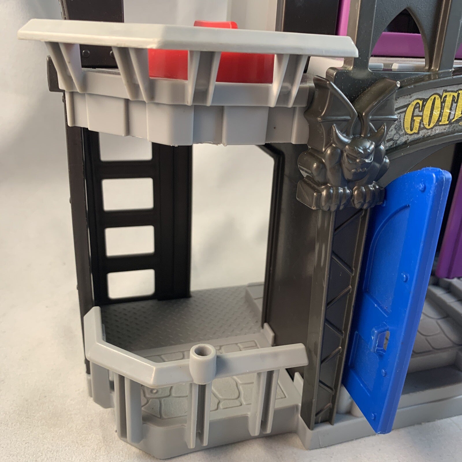 Imaginext 2012 Batman Gotham City Jail Playset DC Super Friends by Fisher Price