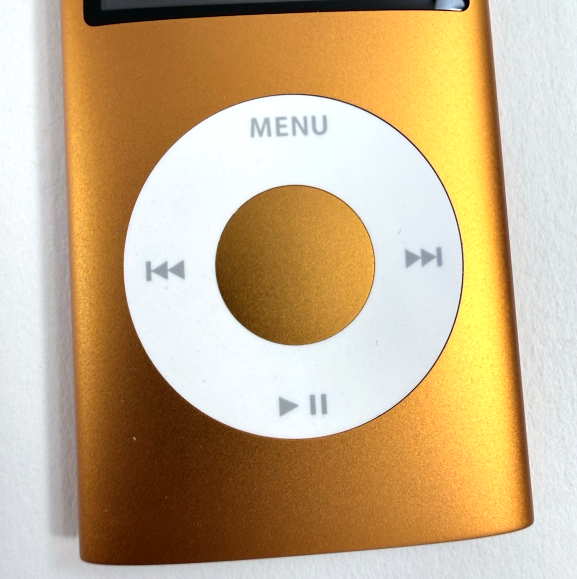 Apple iPod Nano 8 GB 4th Generation Music Player - Tested and Working