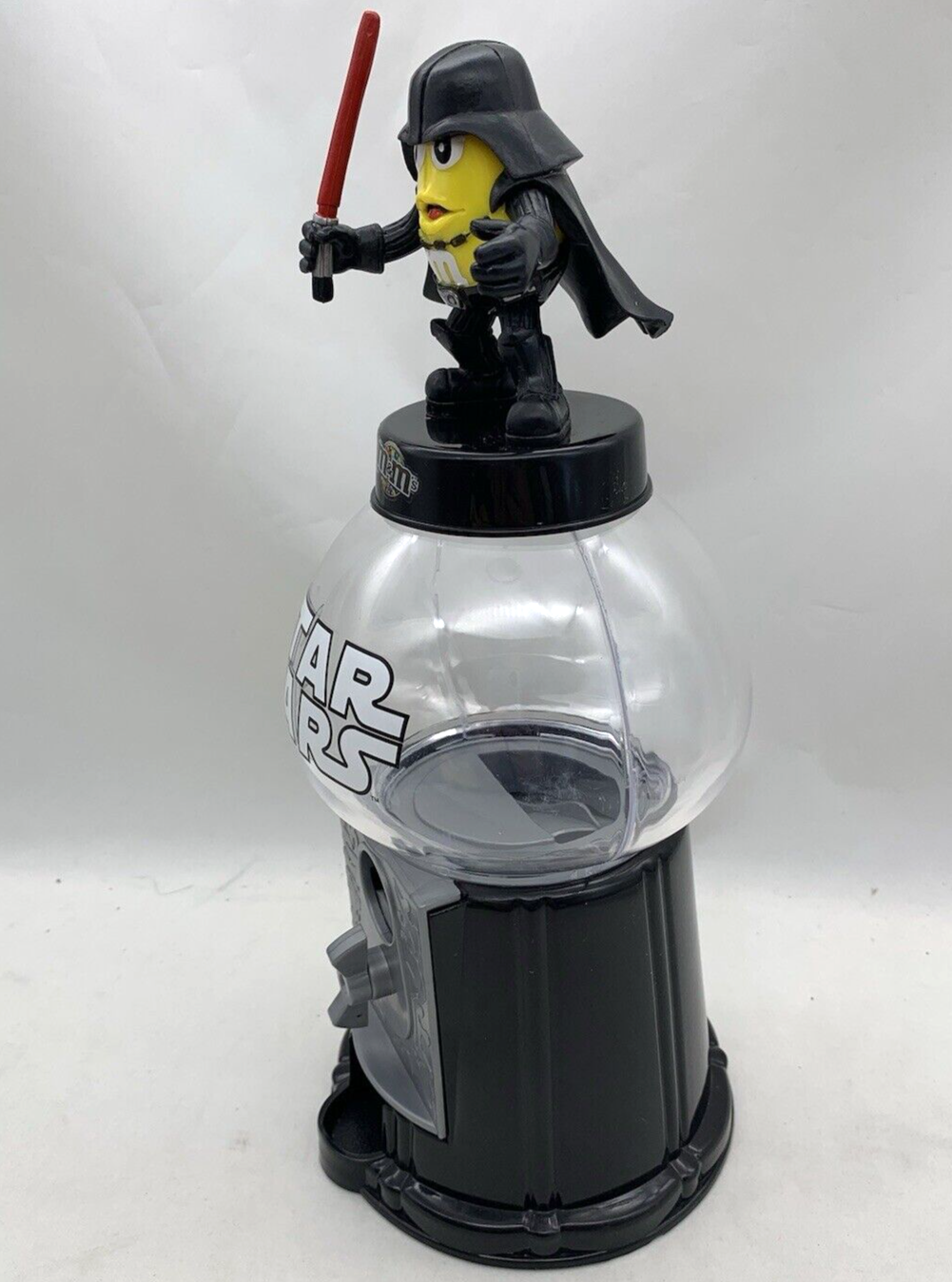 M&M's 2011 Star Wars Darth Vader Yellow M&M Candy Dispenser - Tested
