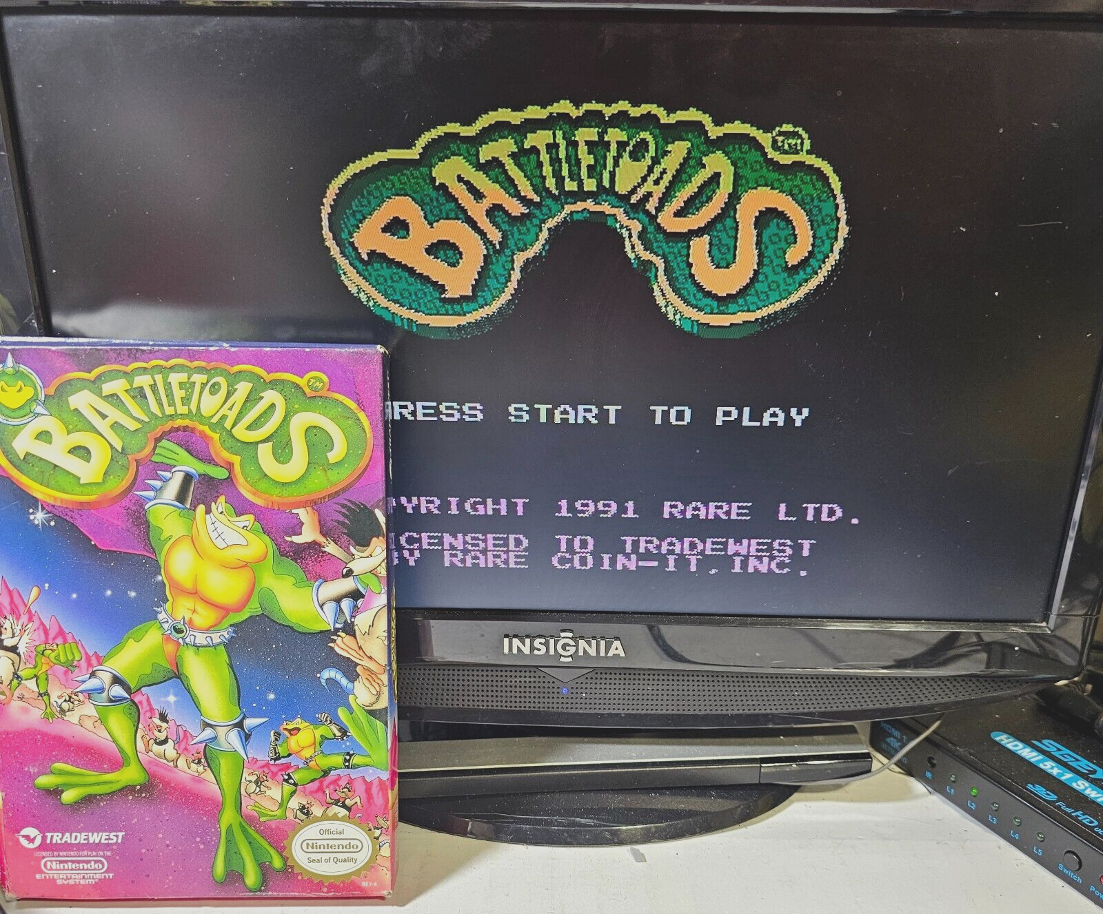 Battletoads (Nintendo NES, 1991) Game Box Manual Poster Foam -Tested and Working