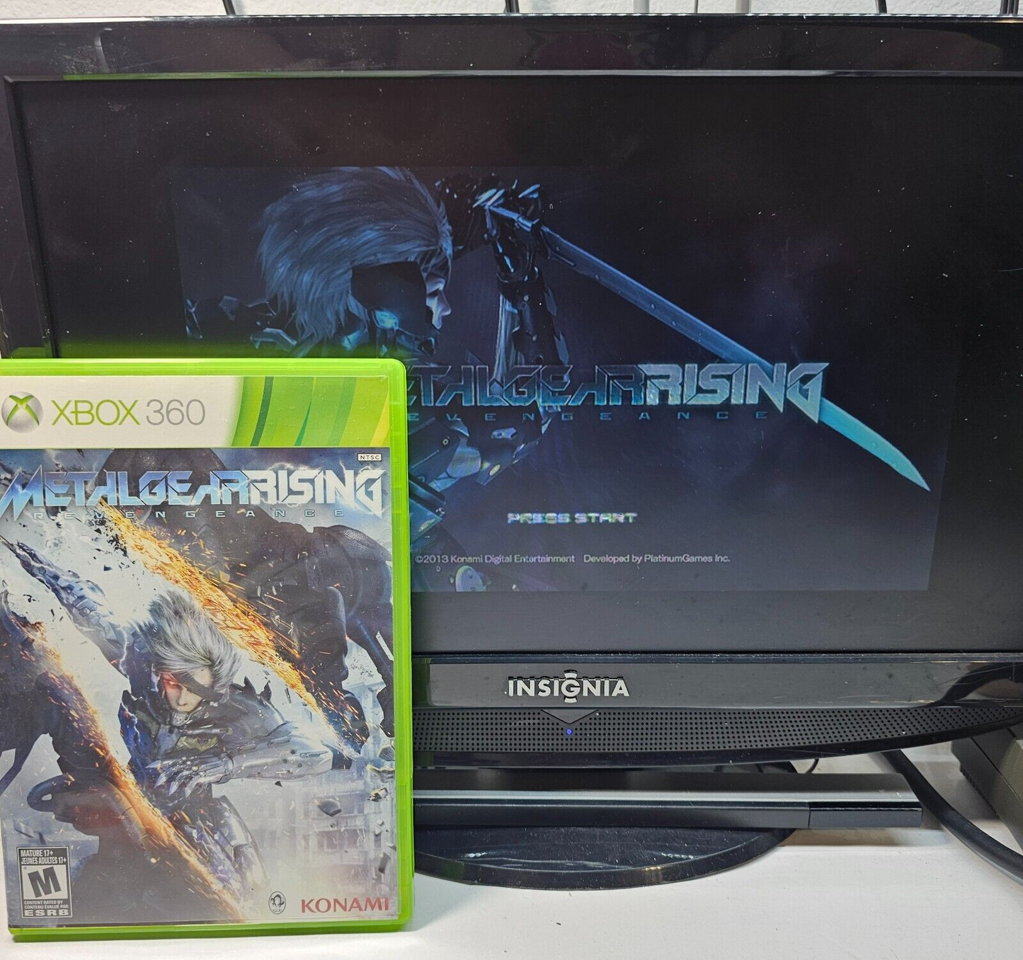 Metal Gear Rising: Revengeance (Xbox 360, 2013) Game Case Manual Insert - Tested