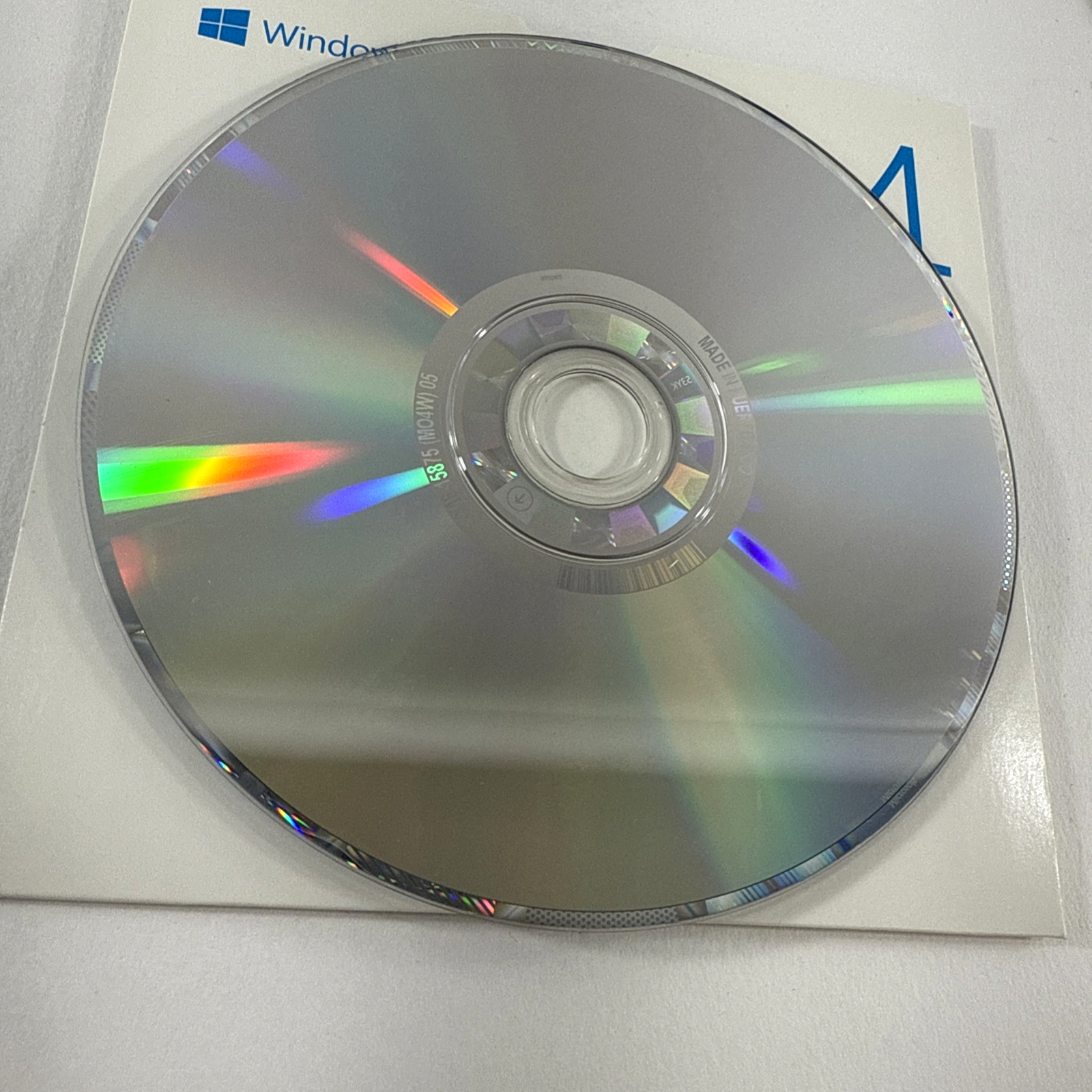 Microsoft 2012 Windows 8 Pro Upgrade for PC DVD - 34/64-bit Software only - Read