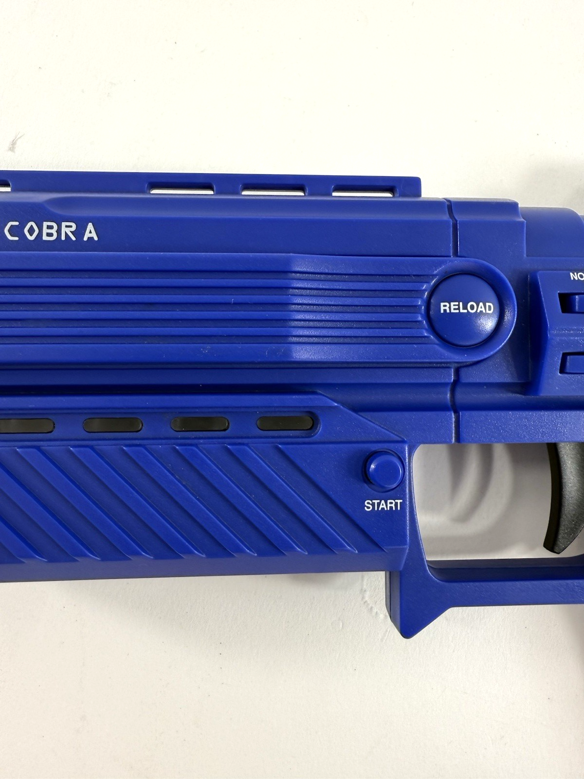 Nyko Super Cobra Blue Light Gun PS-80040-E09 for PS1/PS2 - Tested and Working