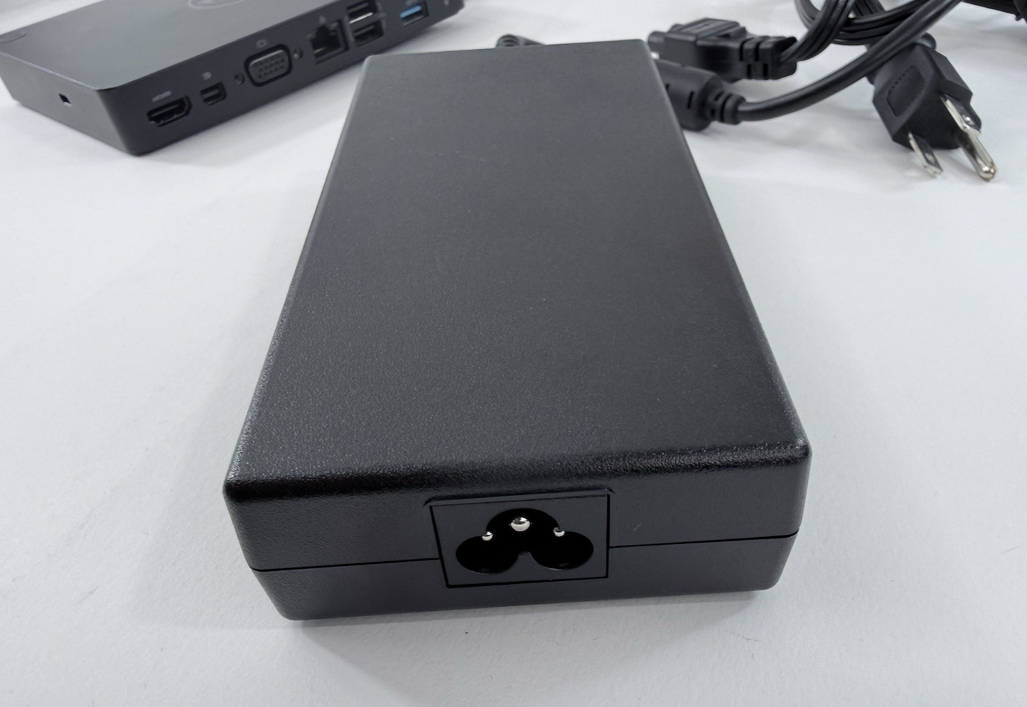 Dell WD15 4K USB-C Docking Station K17A K17A001 5FDDV with Charger - Tested
