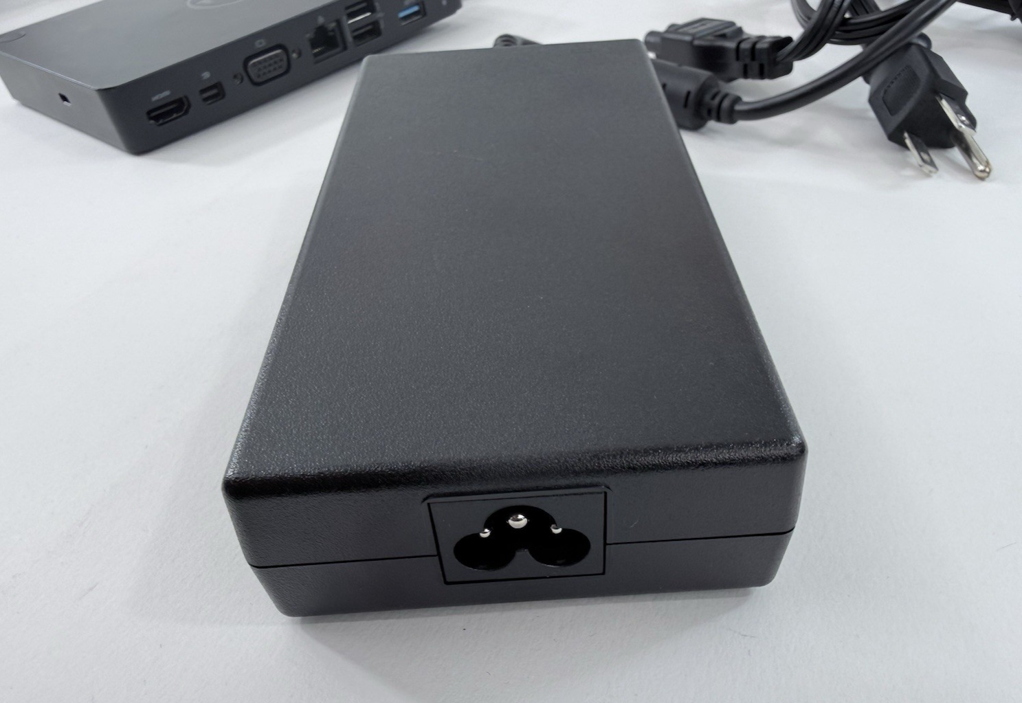 Dell WD15 4K USB-C Docking Station K17A K17A001 5FDDV with Charger - Tested