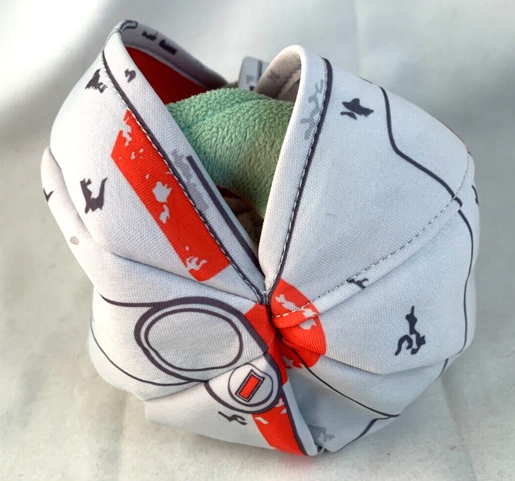 Star Wars Mandalorian The Child 2021 Bounty Collection Hideaway Puppet Plush Toy