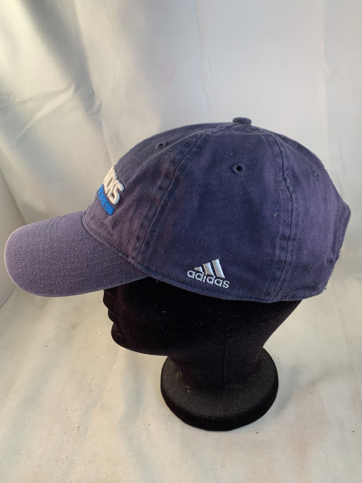 Vintage ADIDAS Blue NBA DALLAS MAVERICKS Snapback Hat