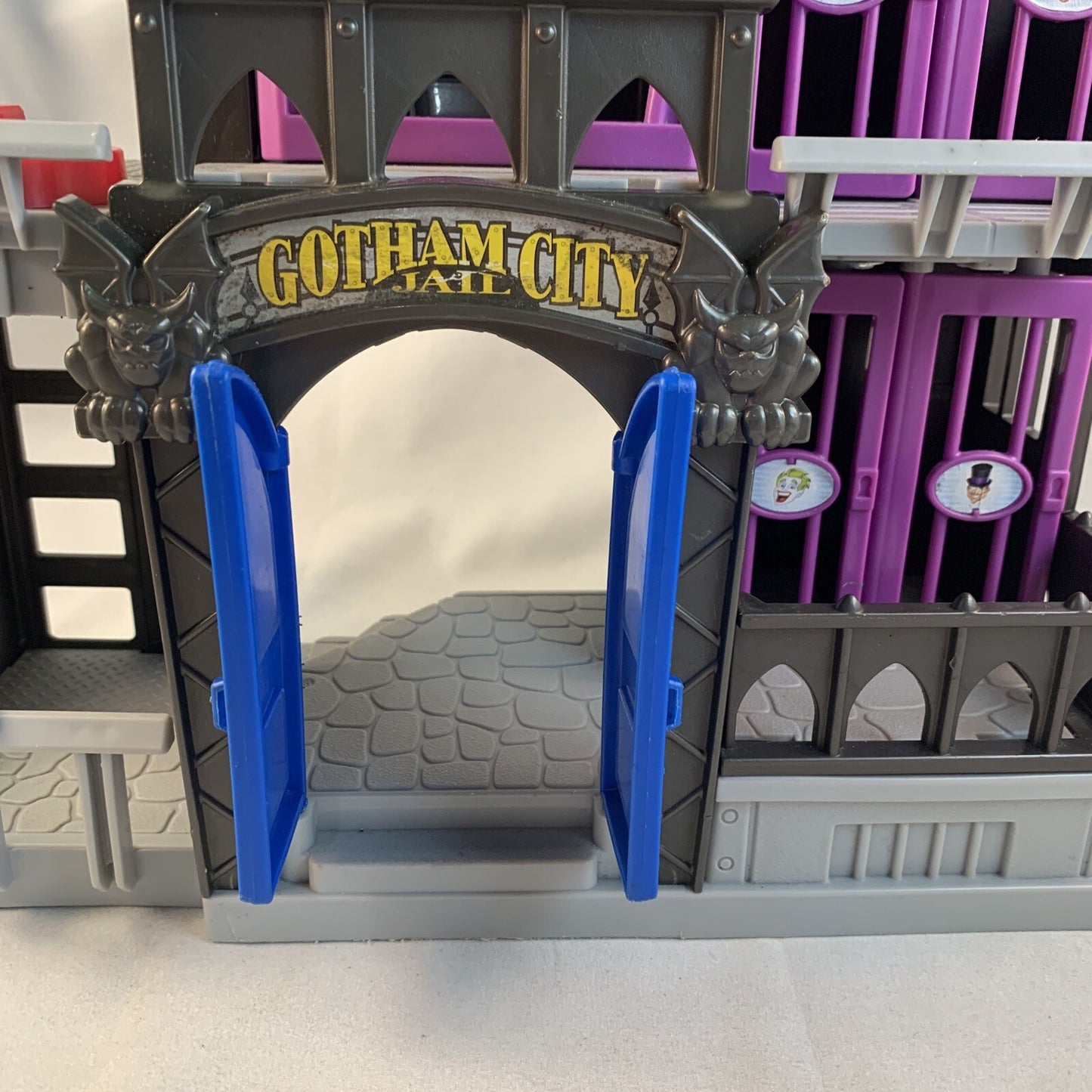 Imaginext 2012 Batman Gotham City Jail Playset DC Super Friends by Fisher Price