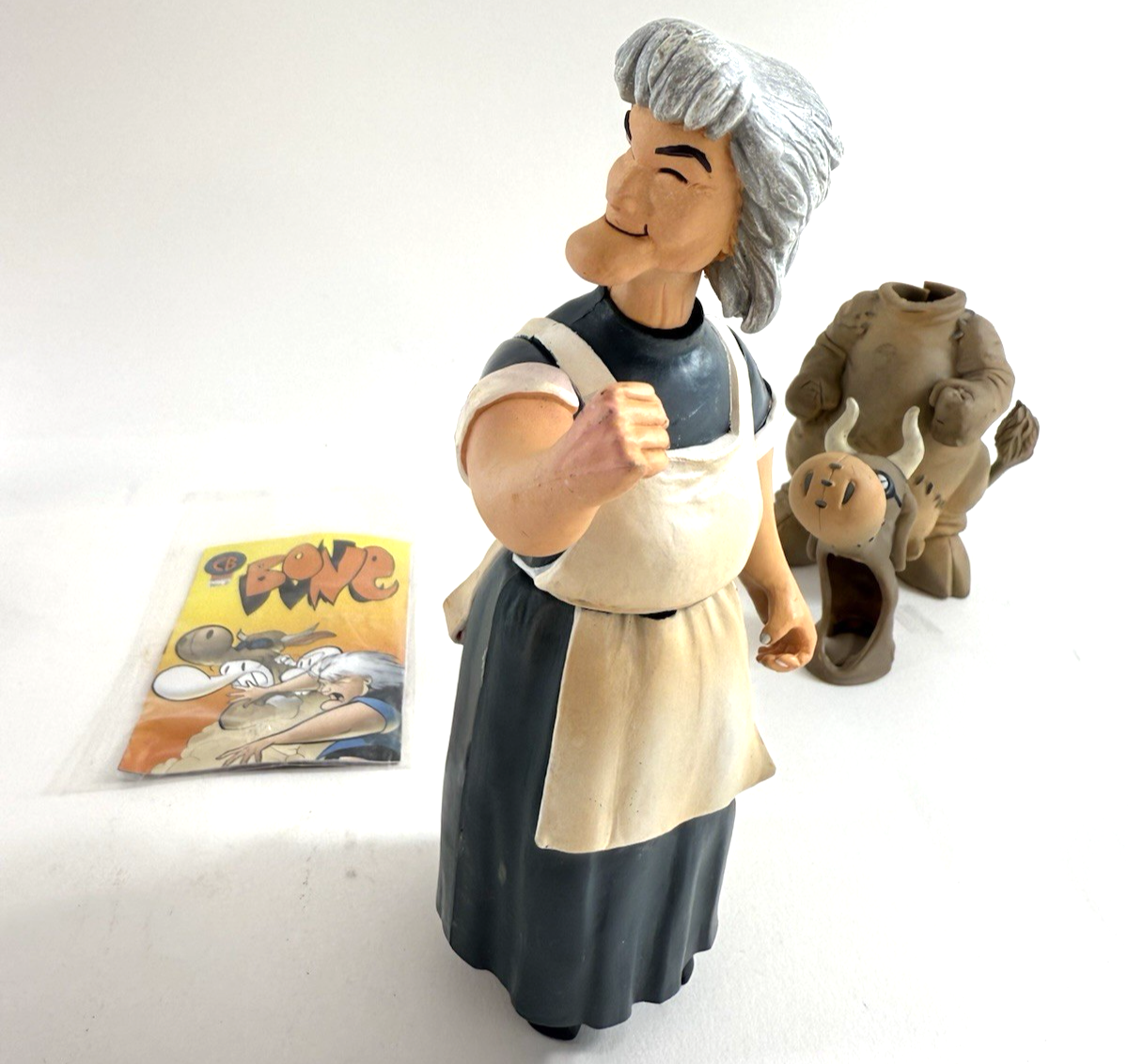 Bone 2000 Action Figure Series 2 Gran'ma Ben, Mystery Cow Suit and mini comic