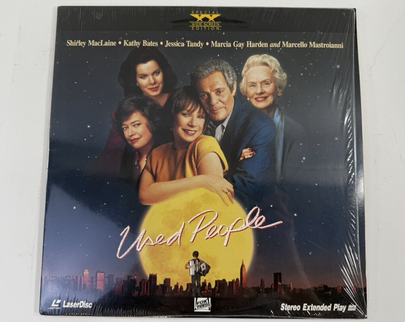 Adventures of Priscilla Queen Of The Desert (Laserdisc bundle) Used People +1