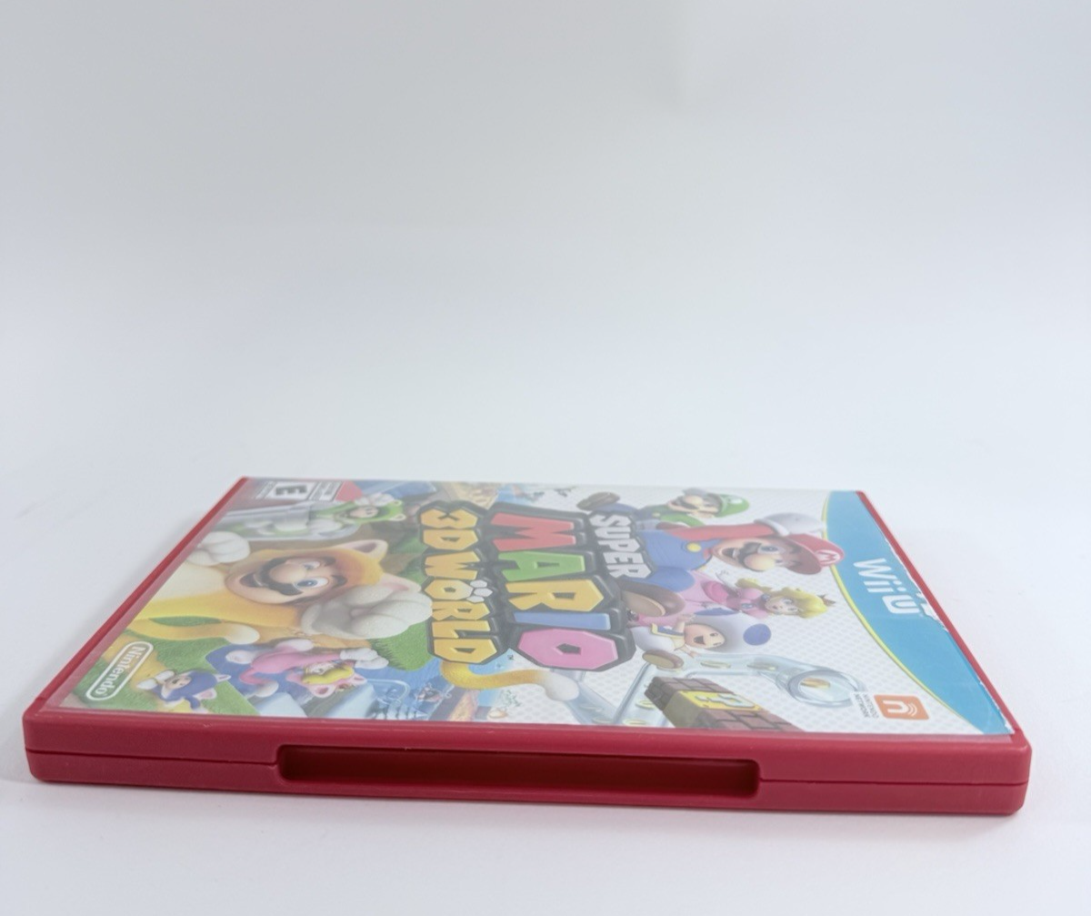 Super Mario 3D World (Nintendo Wii U, 2013) Game, Case, Manual - Tested