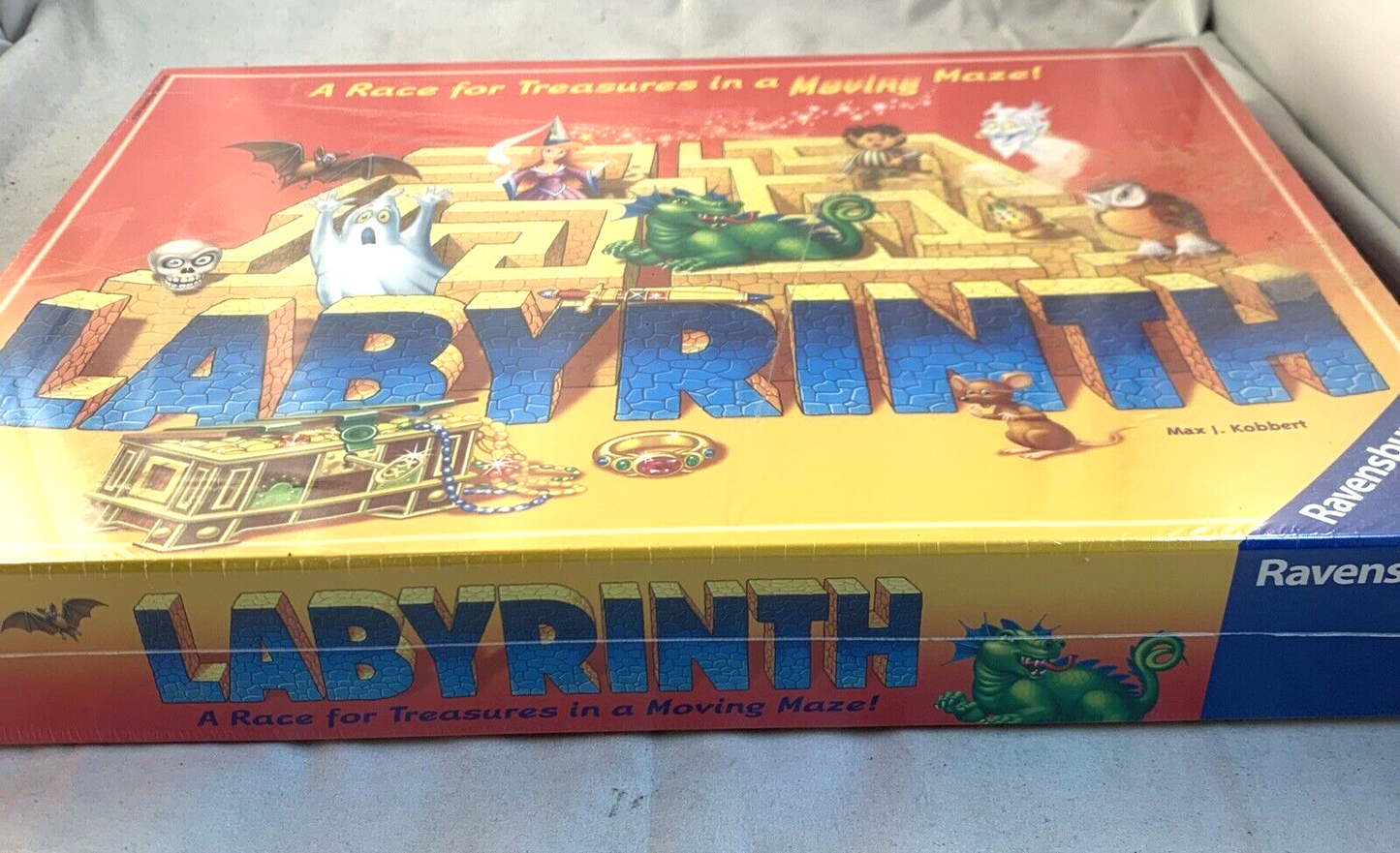 Ravensburger 2007 Labyrinth Board Game - New and Sealed