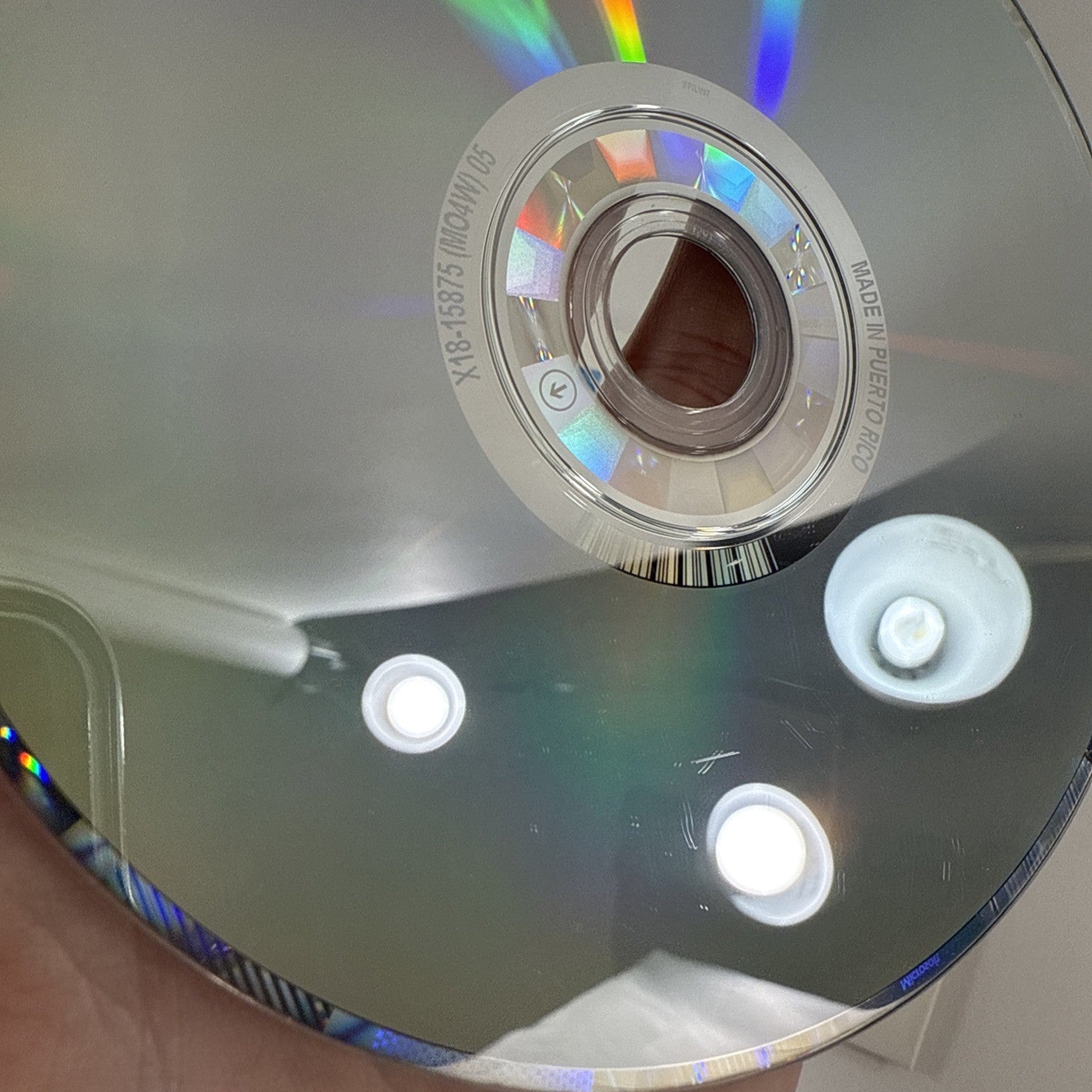 Microsoft 2012 Windows 8 Pro Upgrade for PC DVD - 34/64-bit Software only - Read