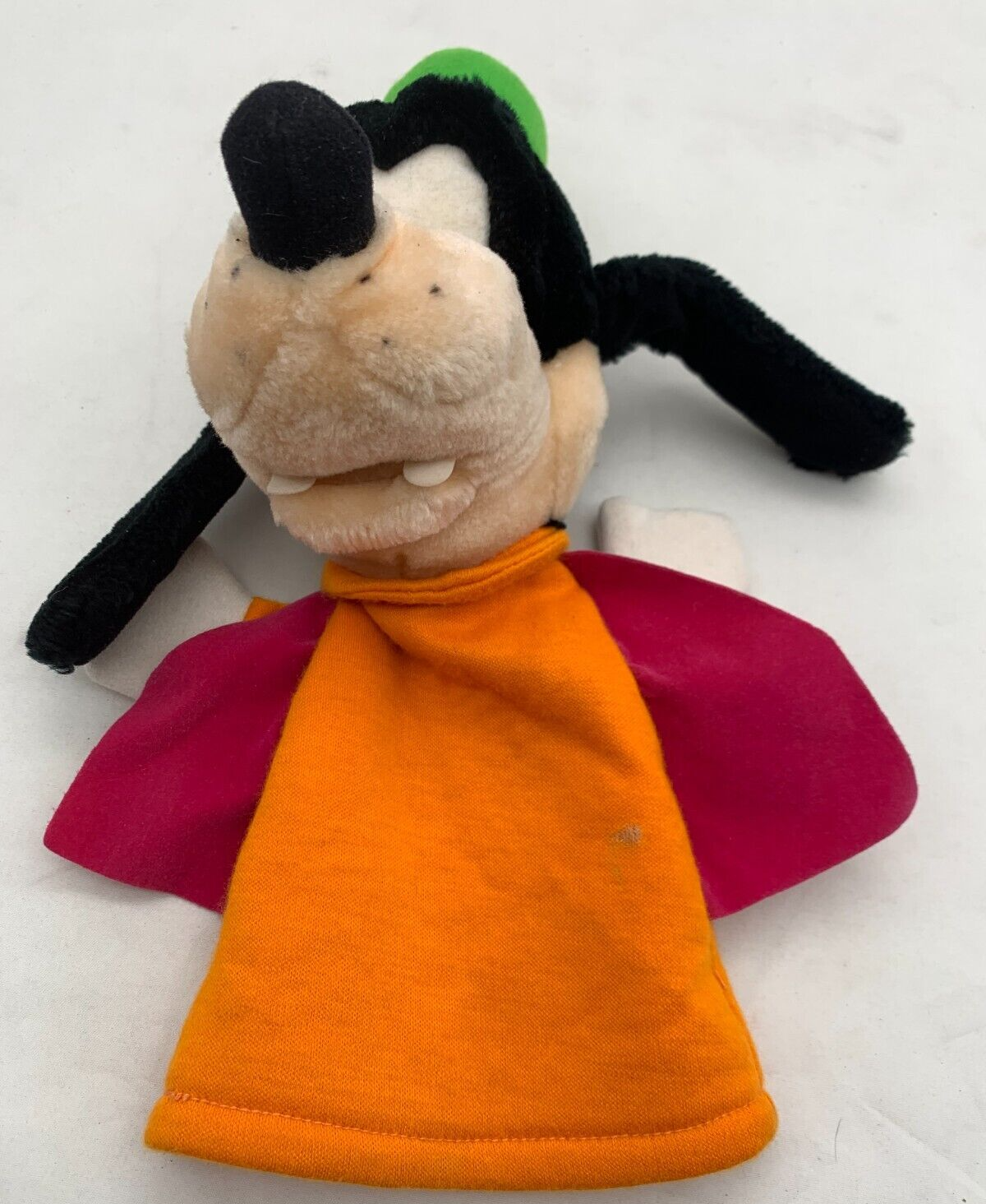 Disneyland Walt Disney World 12" Goofy Hand Puppet Plush