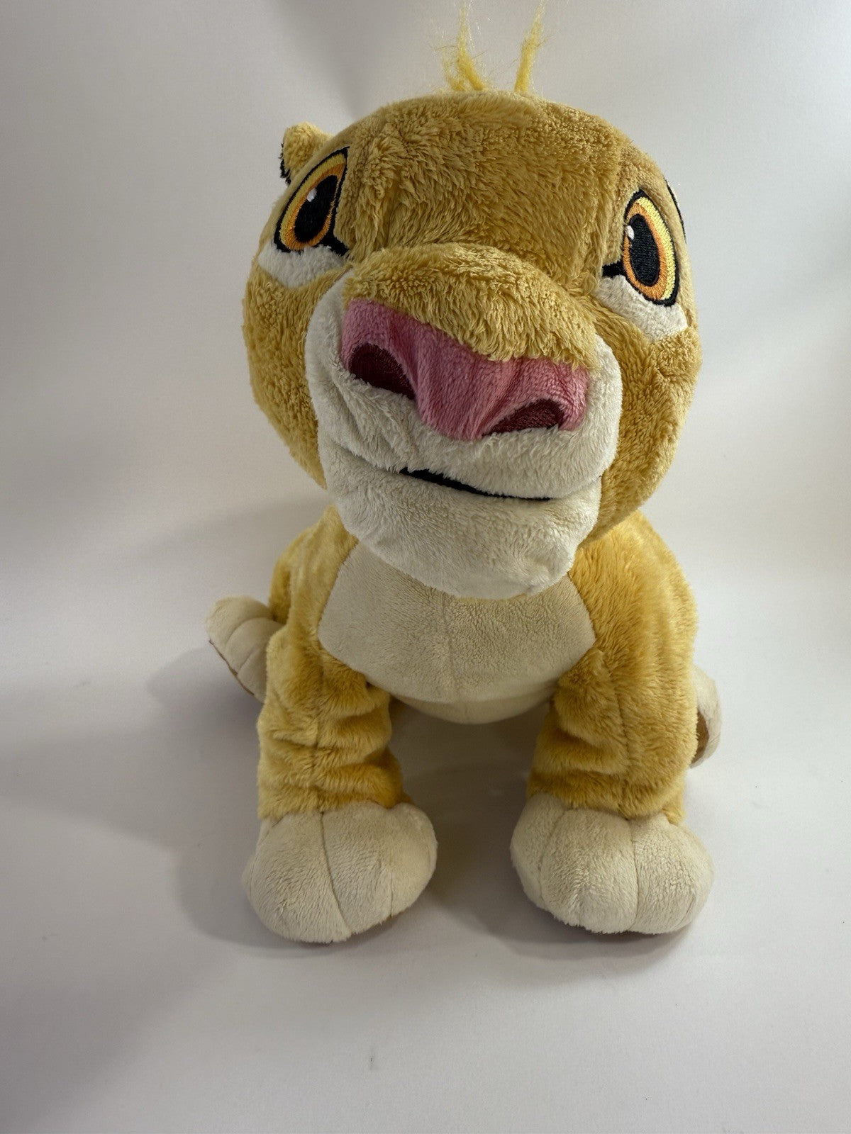 Disney Store 2011 The Lion King 14" Simba and Nala Plush Set