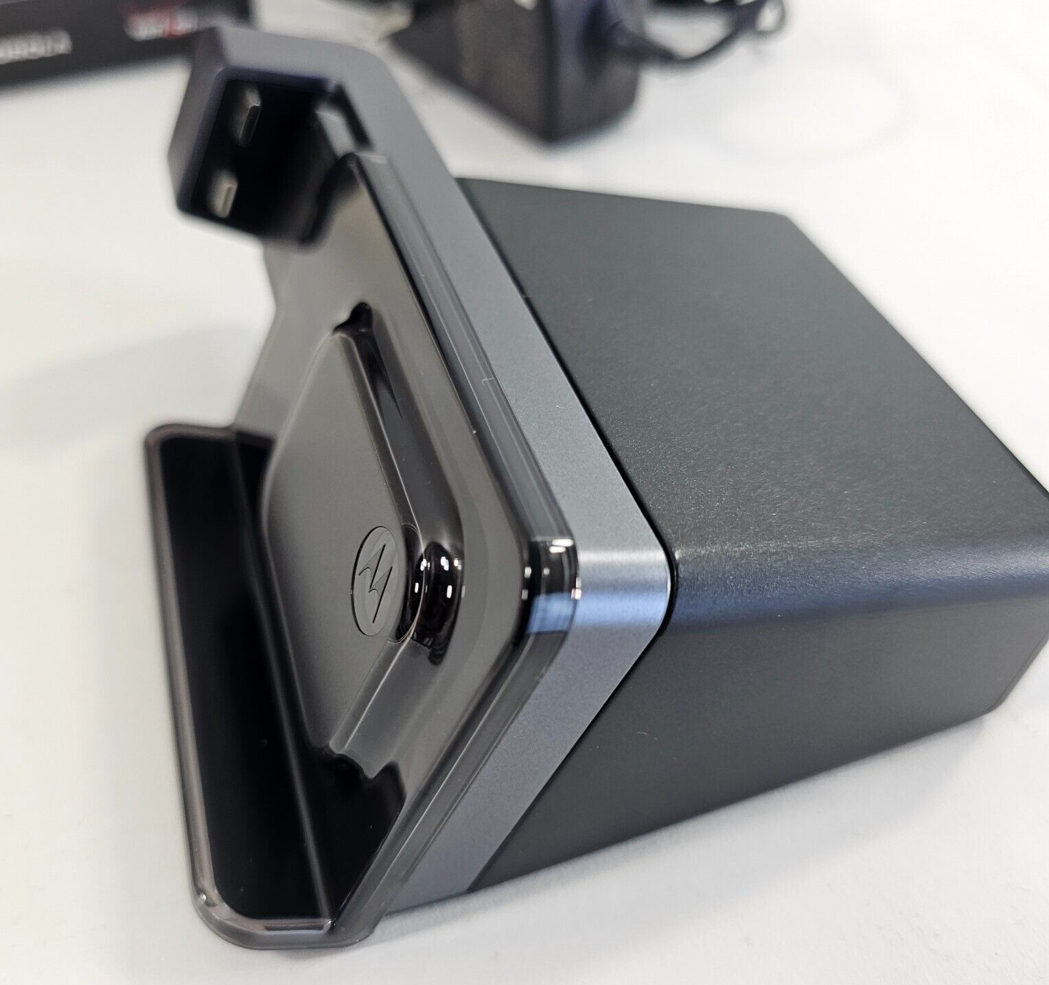 Motorola Droid Razr HD Docking Station and AC Adapter in Box - Tested