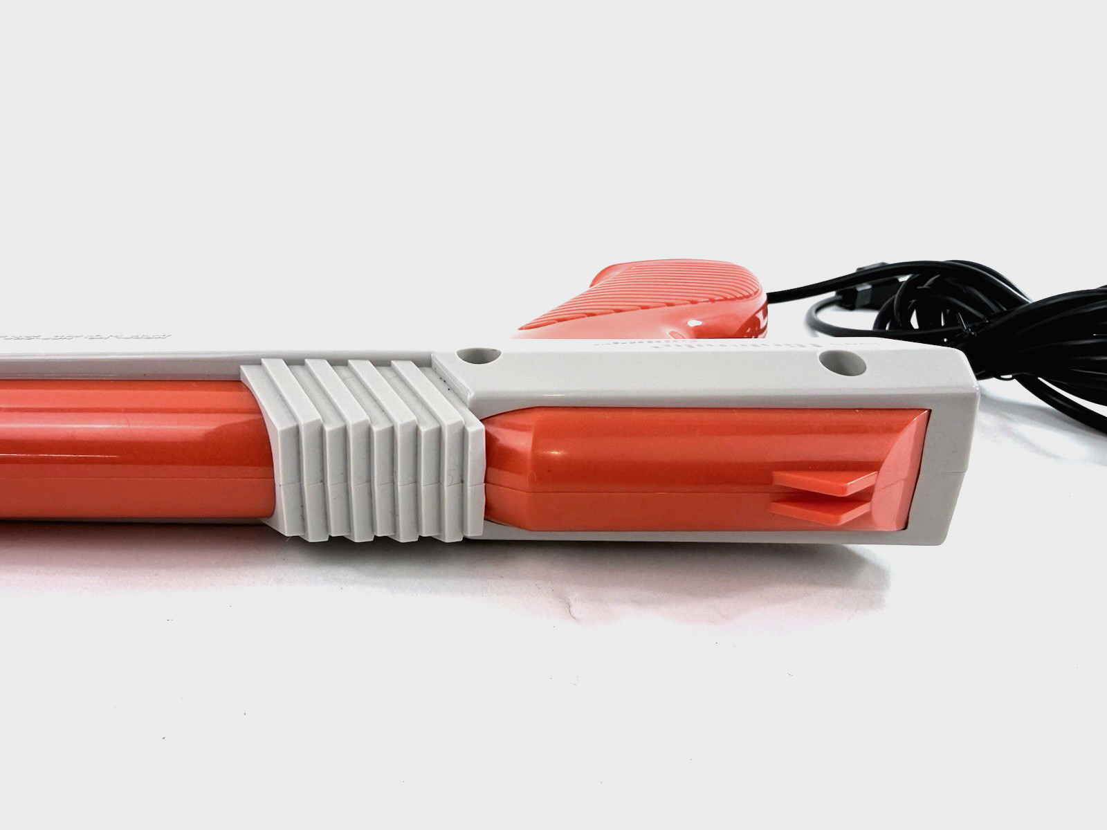 Nintendo Zapper 1985 Orange Light Gun Controller NES-005 - Tested and Working