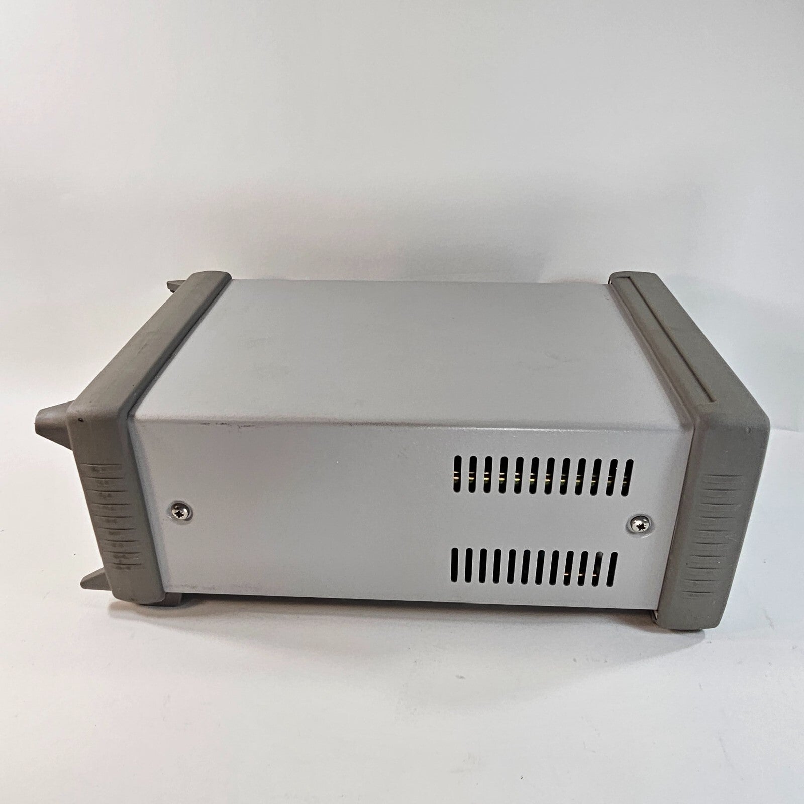 Agilent E3648A Dual Output DC Power Supply 0-8V,5A/0-20V,2.5A - Tested - 4552