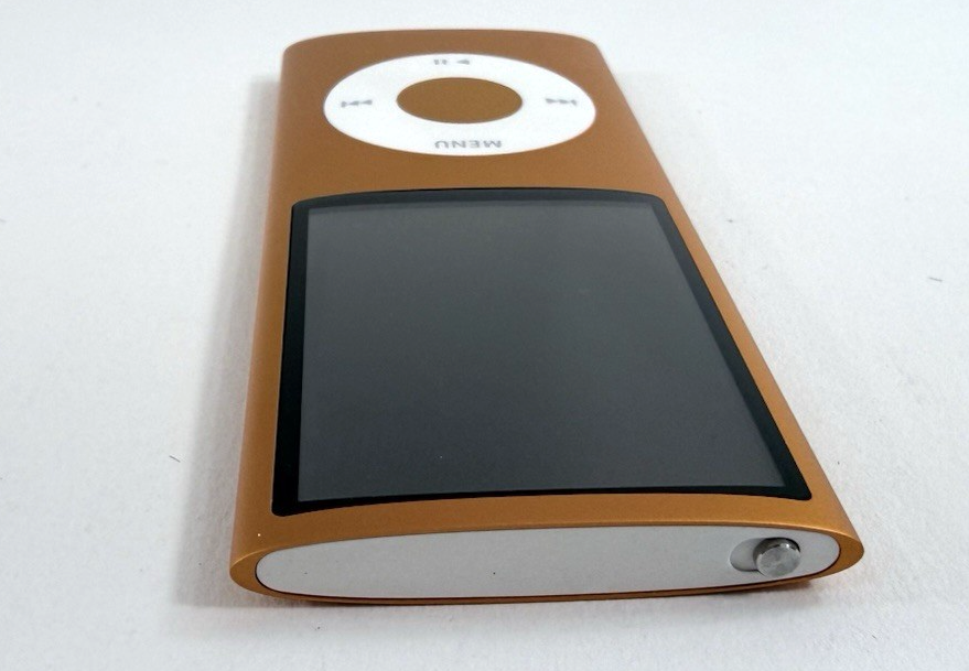 Apple iPod Nano 8 GB 4th Generation Music Player - Tested and Working