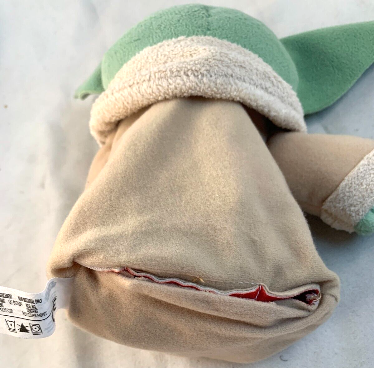 Star Wars Mandalorian The Child 2021 Bounty Collection Hideaway Puppet Plush Toy