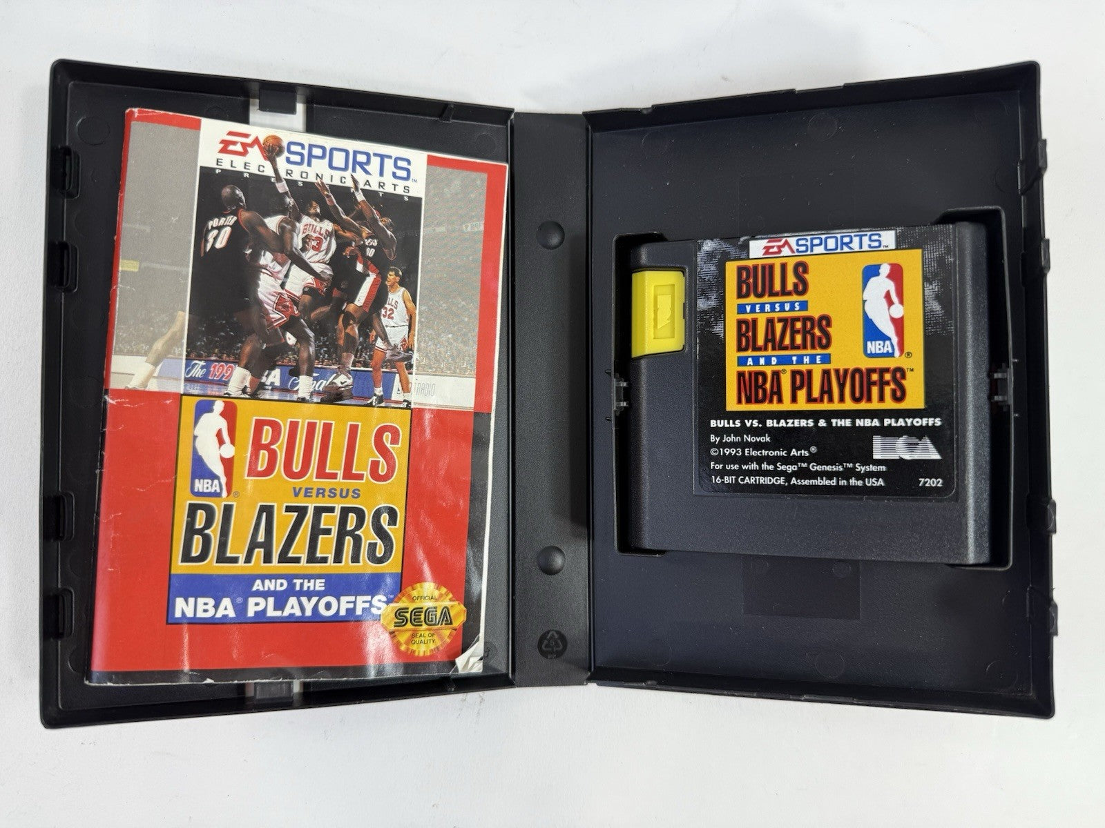 Bulls vs. Blazers and the NBA Playoffs (Sega Genesis, 1993) Game, Case, Manual